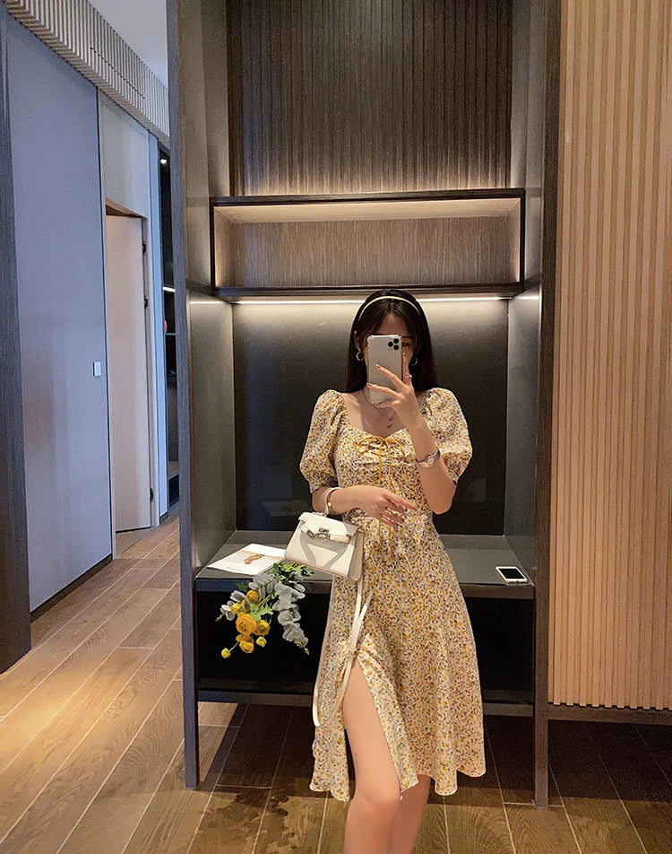 MISHOW 2023 Summer New Midi Dresses Women Vintage Short Sleeve A-Line Retro Mini Dress Korean French Female Clothing MX20B1087