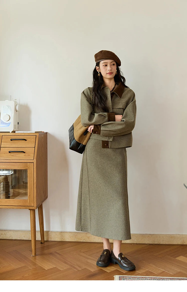 MISHOW Wool Woolen Coat for Women 2025 Autumn Contrasting Suede Patchwork Retro Short Top Lapel Loose Warm Coats MXE46W0844