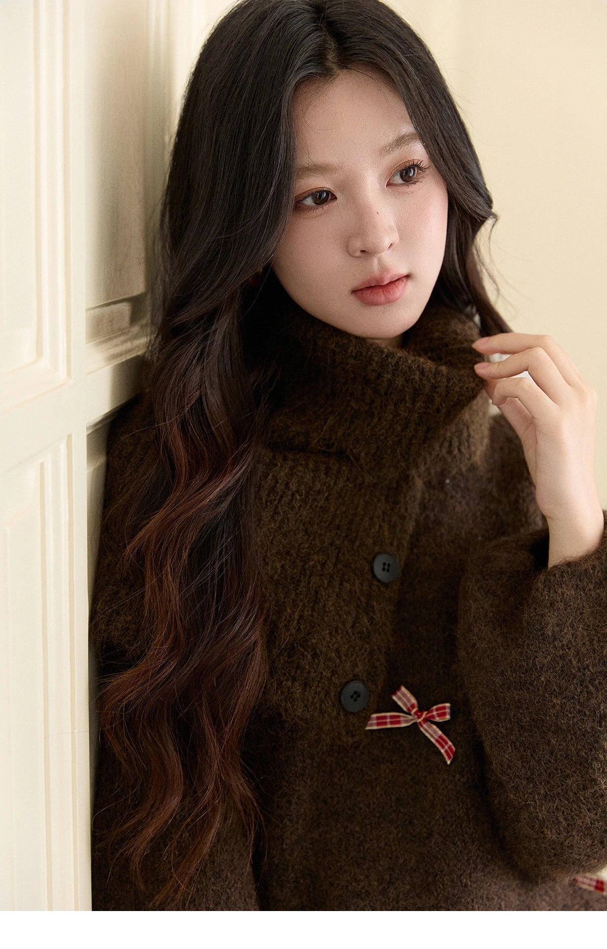 MISHOW Women's French Retro Plaid Bow Sweater 2025 Winter Detachable Shawl Collar Thick Lantern Sleeve Knitted Tops MXE93Z2946