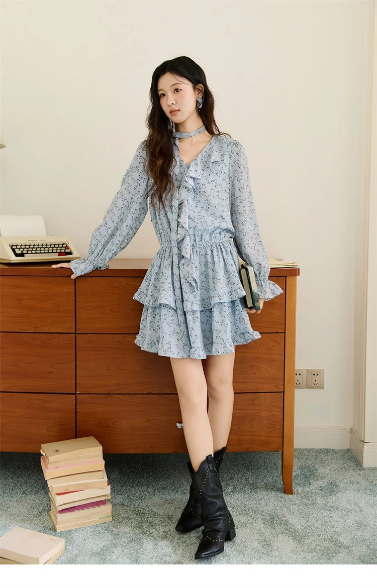 Mishow Blue Floral V-Neck Ruffled Puff Sleeve Dress MXE46L2517