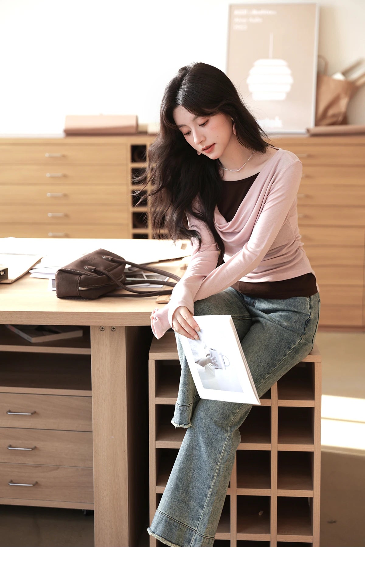 MISHOW Multi Colored Fake Two-piece Knitted Sweater 2025 Autumn Swinging Collar Casual Tops Contrasting Waist Top MXE42Z1341