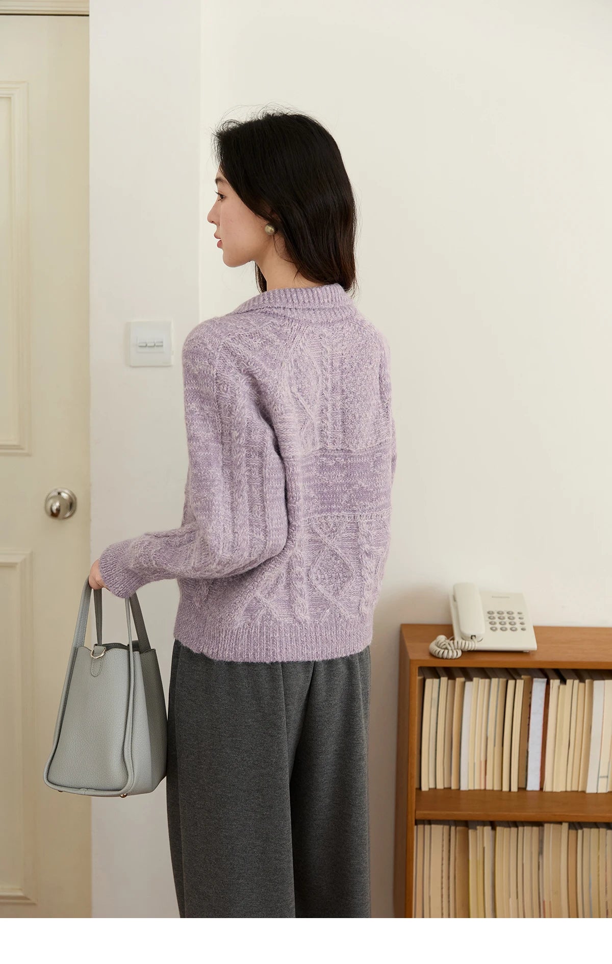 MISHOW Knitted Cardigan Women 2025 Autumn Winter Simple Turn-down Collar Loose Comfortable Single-breasted Sweater MXE48Z2611