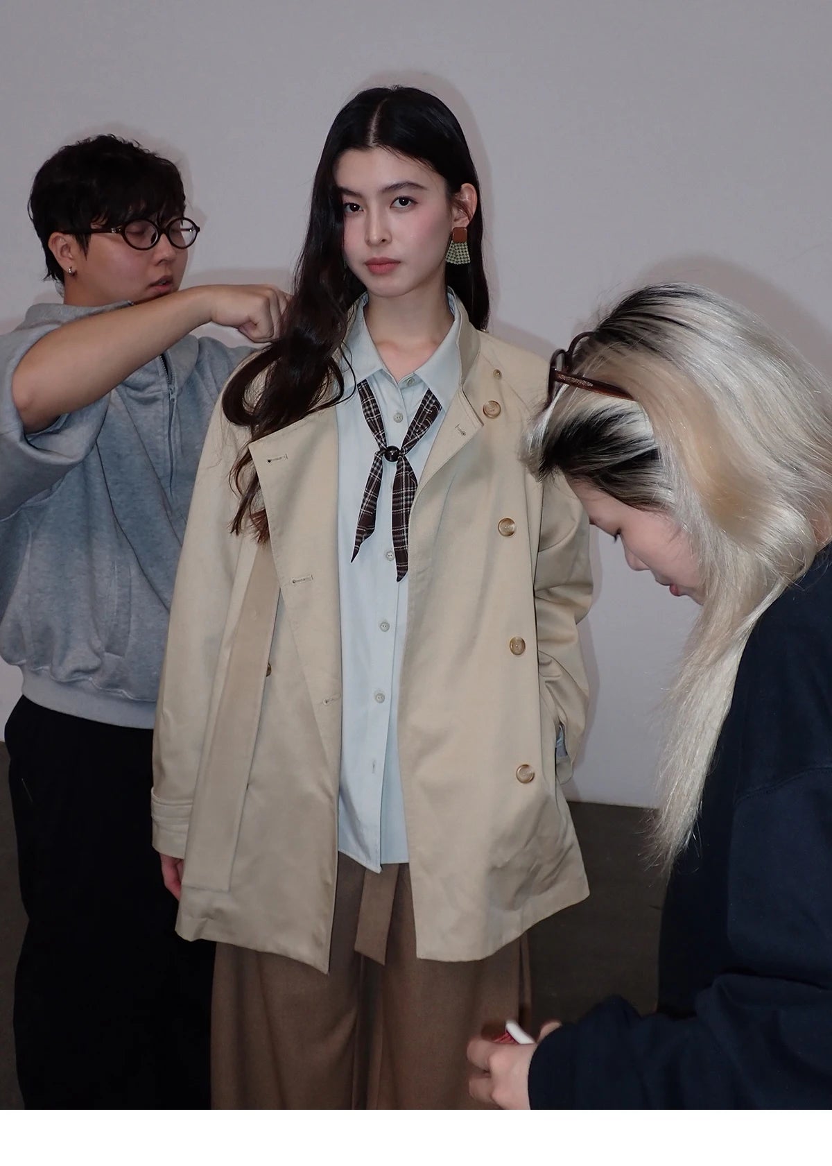 MISHOW Women's Casual Loose Shirt with Plaid Scarf 2026 Spring Lapel Tops Versatile Long Sleeve Shirts Office Lady MXF108C0815