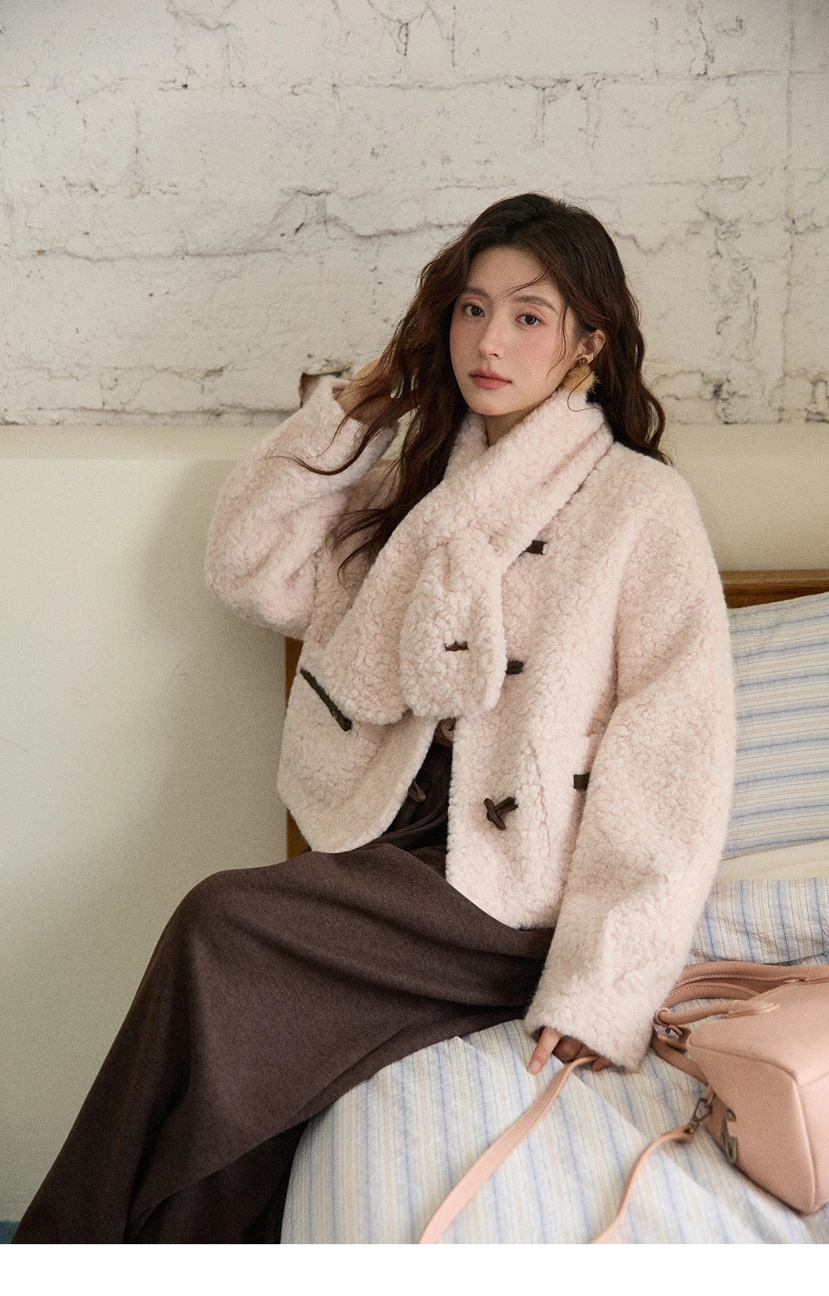 MISHOW Women's Winter Coat 2025 French Style Round Neck Long Sleeve Jacket Loose Commute Toggle Button Warm Outerwear MXE87W0988