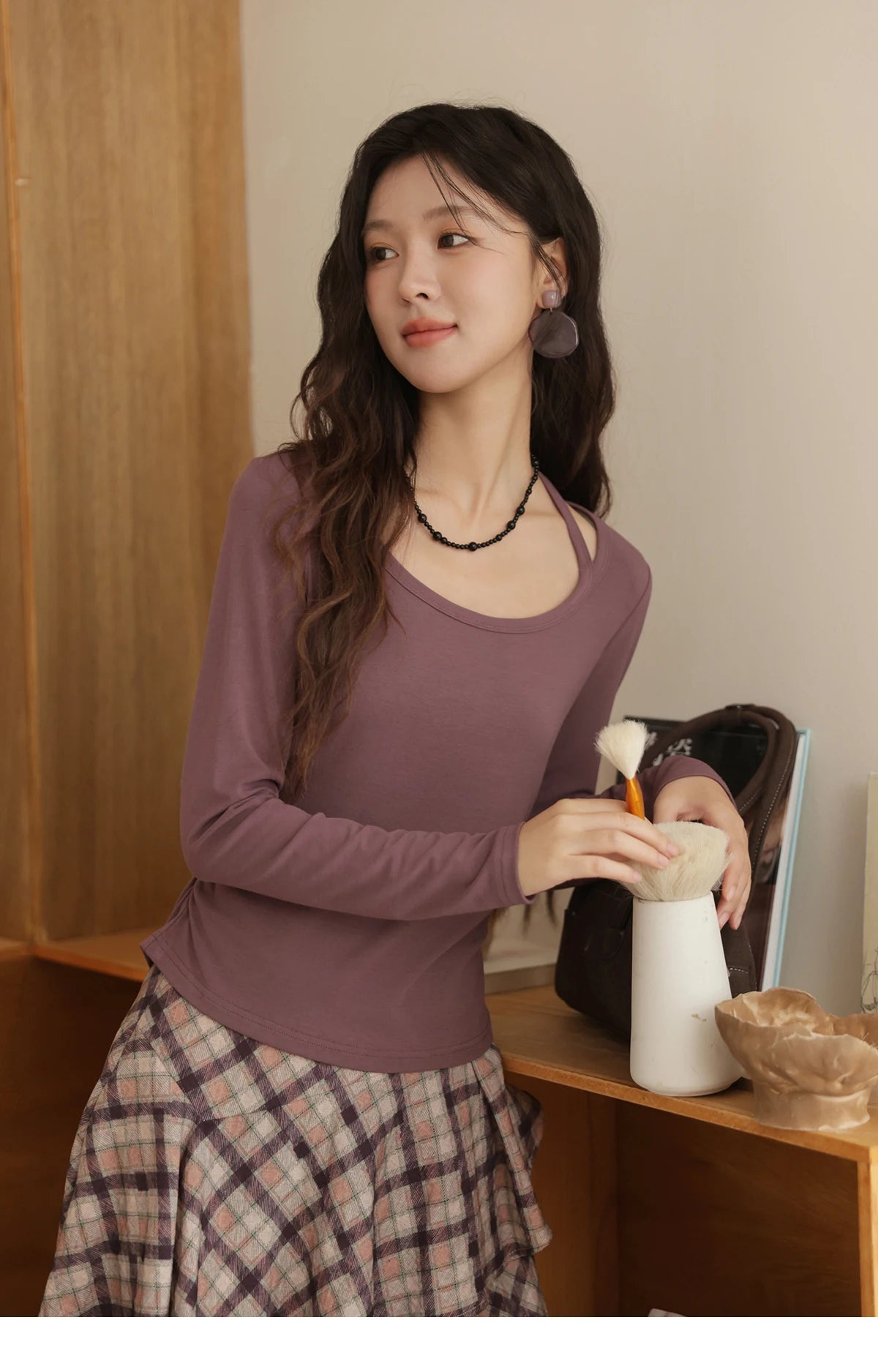 MISHOW Elastic Knitted T-shirts for Women Autumn 2025 Hanging Neck Strap Tees Pleated Waist Slim Long Sleeved Top MXE42T0720