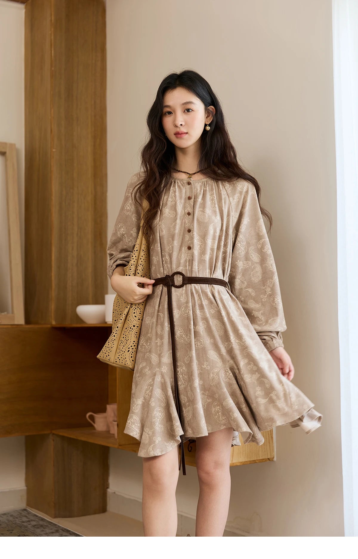 MISHOW Cashew Flower Dress Woman 2025 Autumn Retro Waist Irregular Hem Mid-length Dress Commuter Long Sleeves Dress MXE48L2513