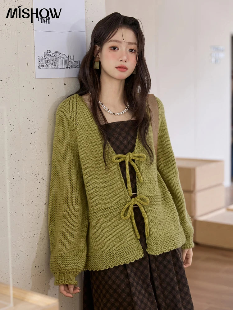 MISHOW Women's Avocado Green Knitted Cardigan 2025 Winter Lantern Sleeve Sweater Female V-neck Lace-up Loose Cardigan MXE51Z2694