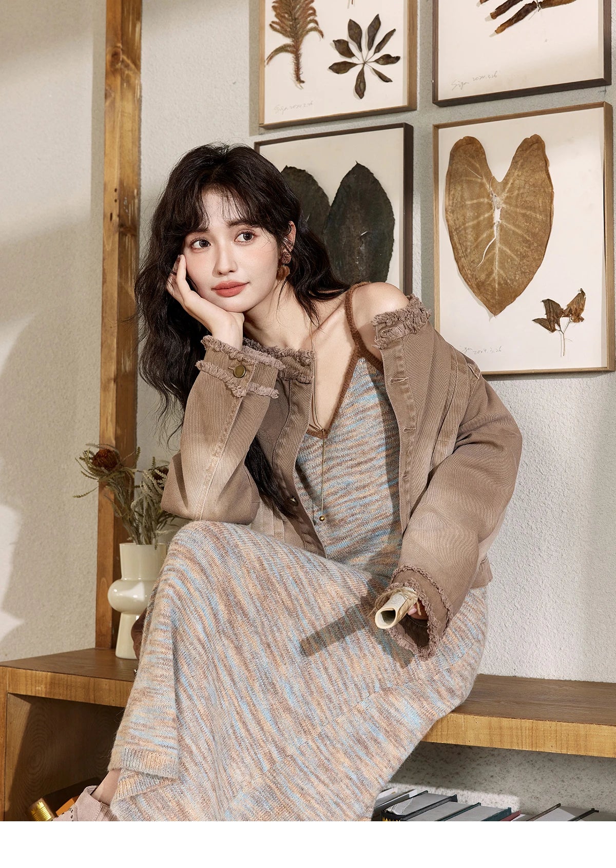 MISHOW Women's French Retro Denim Jacket 2024 Autumn Short 100Cotton Streetwear Top Wide-waisted Single Breasted Coat MXD43W0391