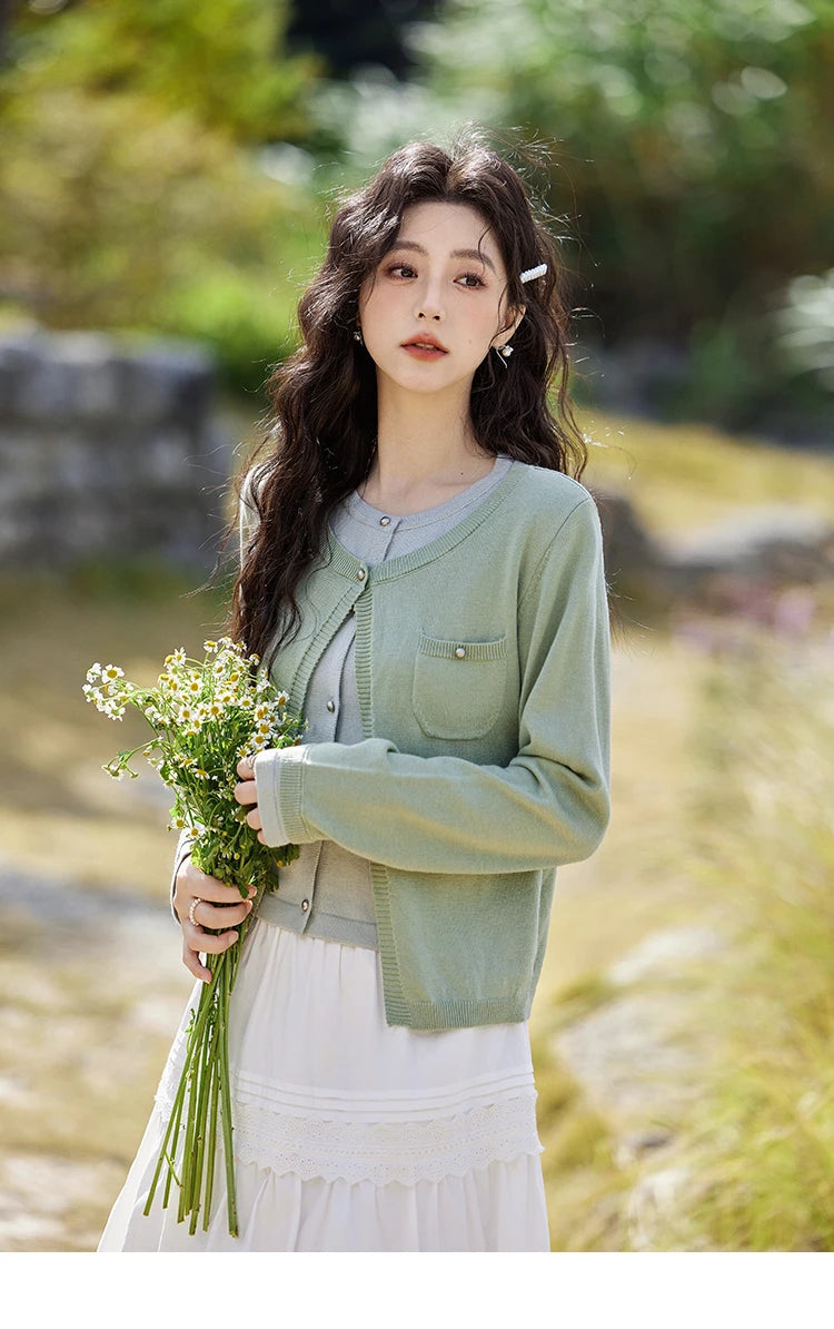 MISHOW Wool Knitted Cardigan Fake Two-piece Contrasting 2025 Spring Women Slim Fit Top O Neck Patch Pocket Sweaters MXE12Z1144