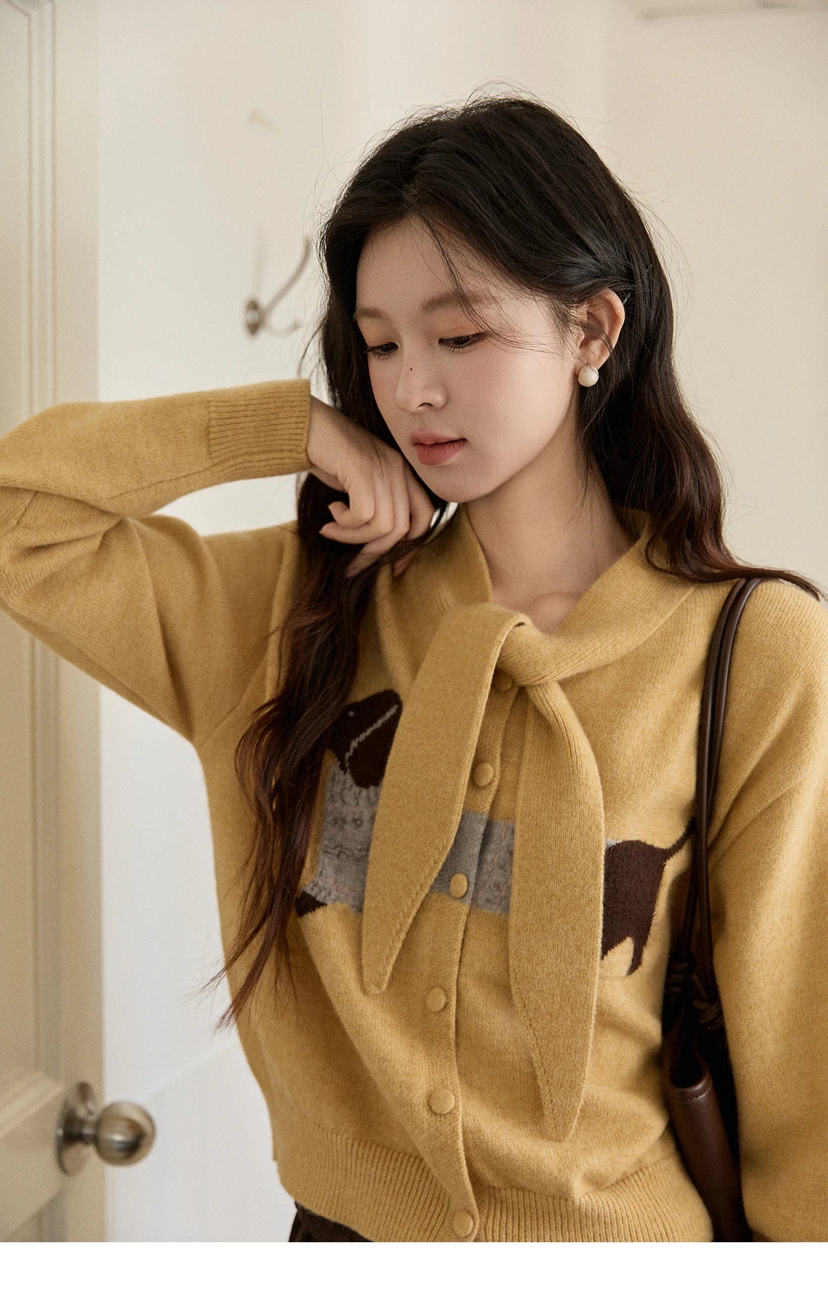 MISHOW Women's Pink Knit Cardigan 2025 Autumn Winter Dachshund Pattern Bow Collar Sweaters Single-breasted Loose Tops MXE94Z2997