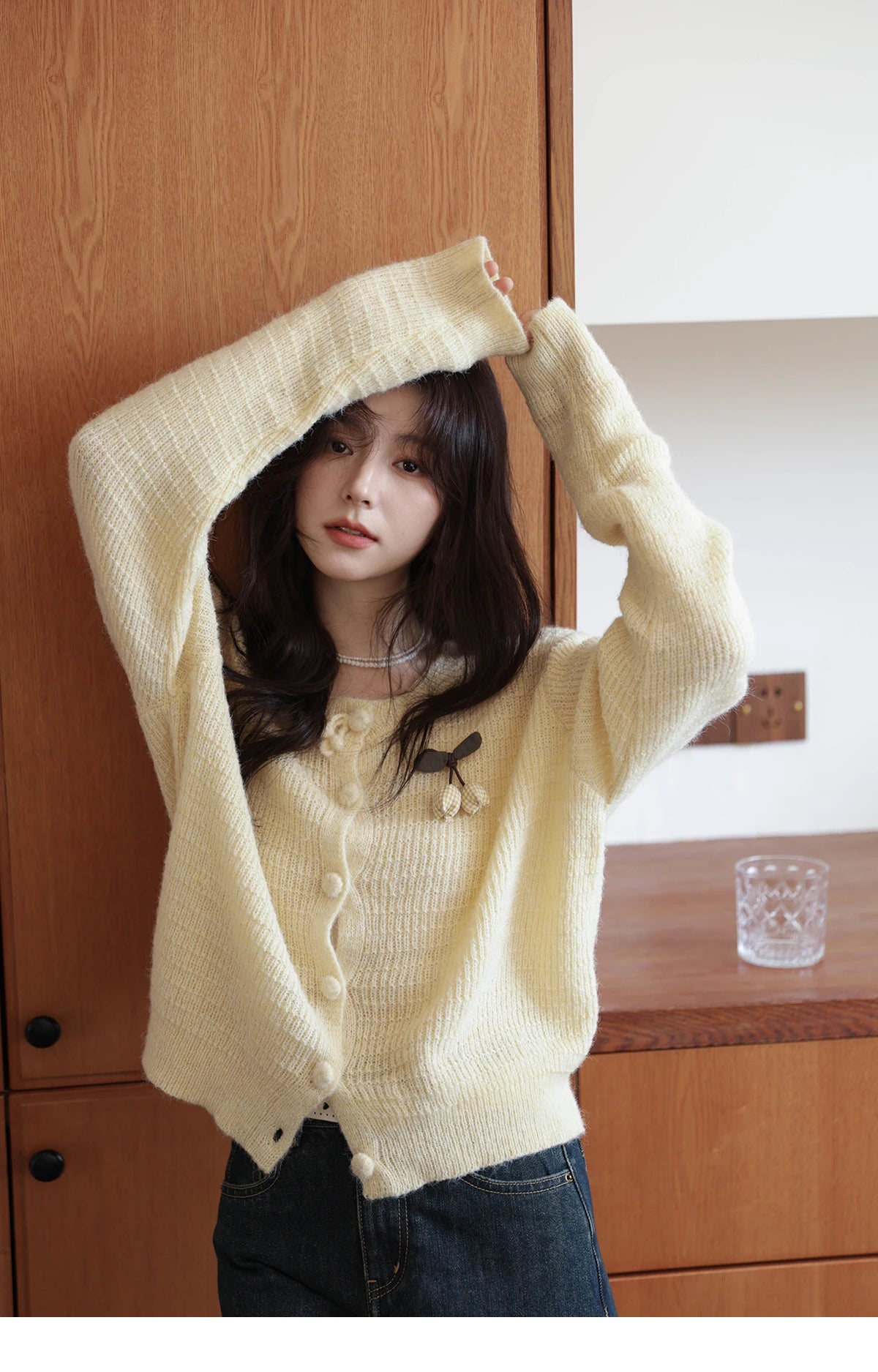 MISHOW Women's Knit Cardigan 2025 Autumn Elegant Camellia Brooch Round Neck Long-Sleeve Top Solid Commute Outerwear MXE44Z1390