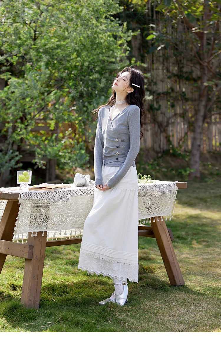 MISHOW Knitted Sweater Solid Color V-neck Long Sleeved Women Spring Summer New Fashion Elastic Slim Tshirt Tops Sweet MXE11Z1076