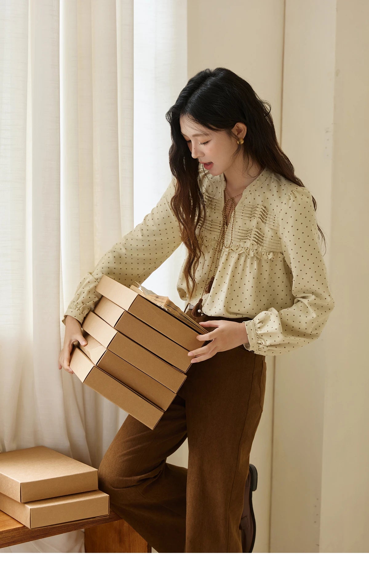 MISHOW Women's Polka Dot Ruffled Shirt 2025 Autumn Vintage Tie Tassel Round Neck Long-Sleeve Top Loose Casual Blouse MXE45X2477