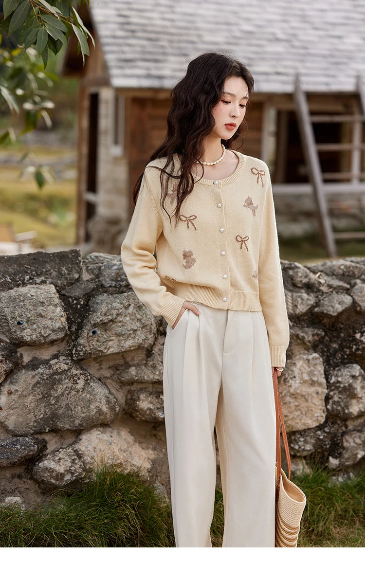 MISHOW Dog Bow Jacquard Knitted Sweater 2025 Spring Yellow Single Row Pearl Button Top Round Neck Elegant Sweaters MXE13Z1197