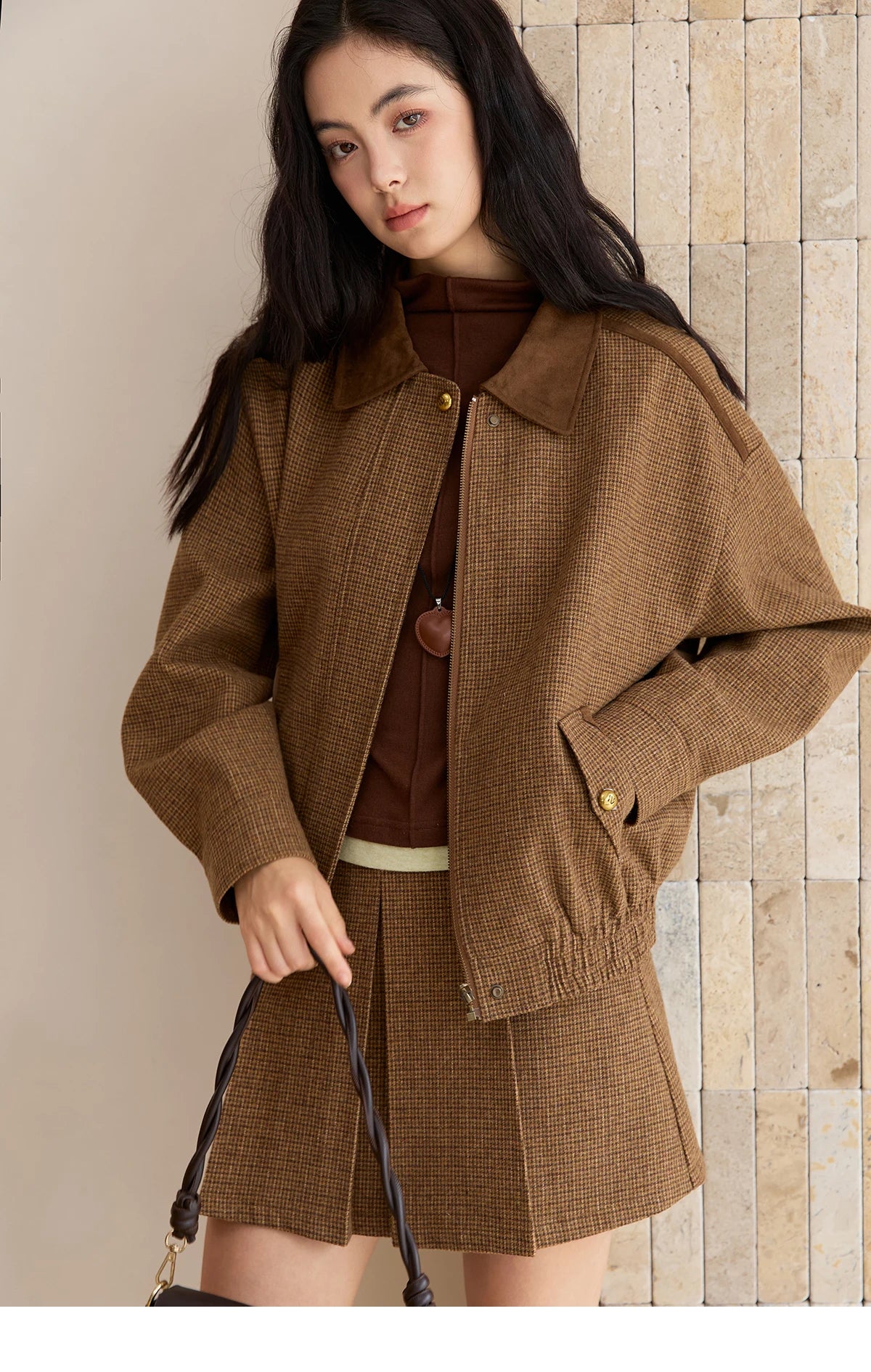 MISHOW Woman 2 Piece Outfit Set 2025 Autumn Retro Commuter Zipper Jacket Mini Pleated Skirt Plaid Fashion Skirt Suit MXE49T1393