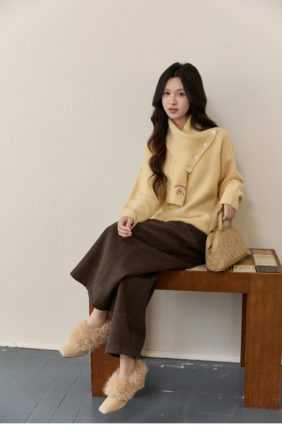 MISHOW Women's Yellow Sweater with Detachable Scarf 2025 Autumn Winter Loose Casual Warm Thickened Knit Pullover MXE93Z2953