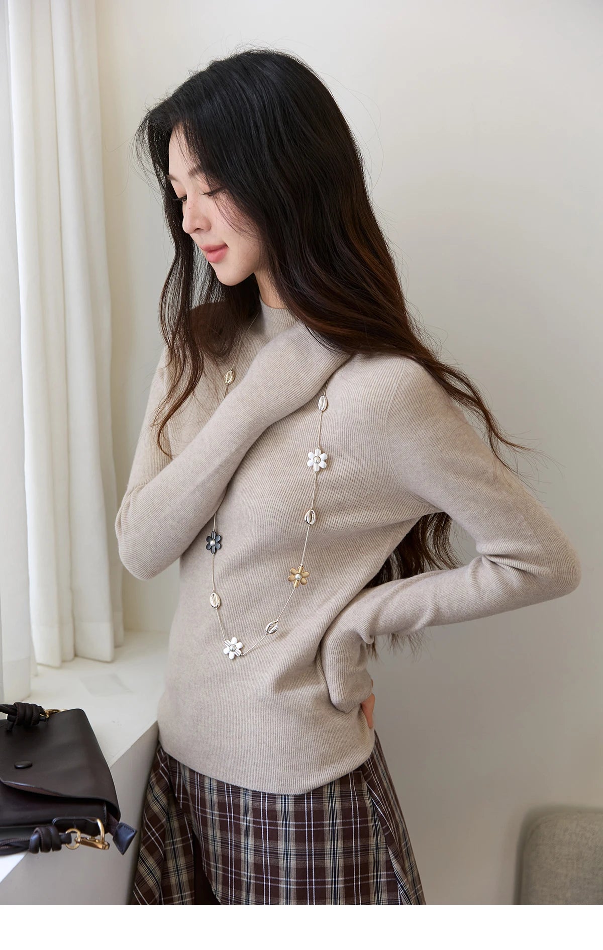 MISHOW Woman Long-sleeved Tops 2025 Autumn Winter Minimalist Mock Neck Knited Top Commute Casual Slim Pullover Woman MXE48Z2583