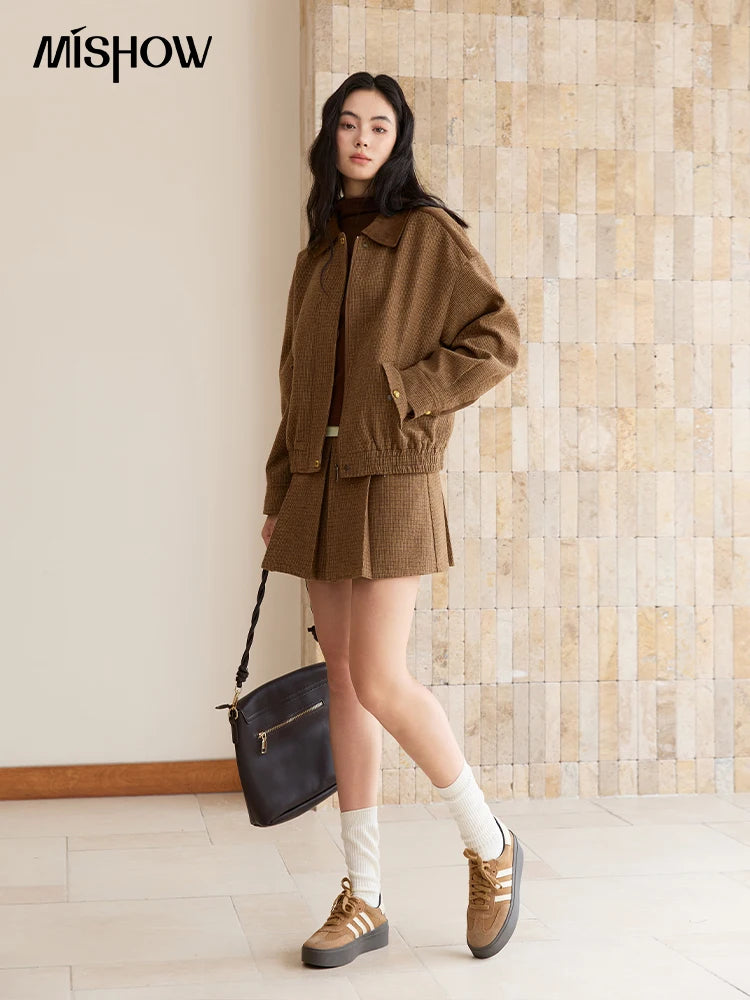 MISHOW Woman 2 Piece Outfit Set 2025 Autumn Retro Commuter Zipper Jacket Mini Pleated Skirt Plaid Fashion Skirt Suit MXE49T1393