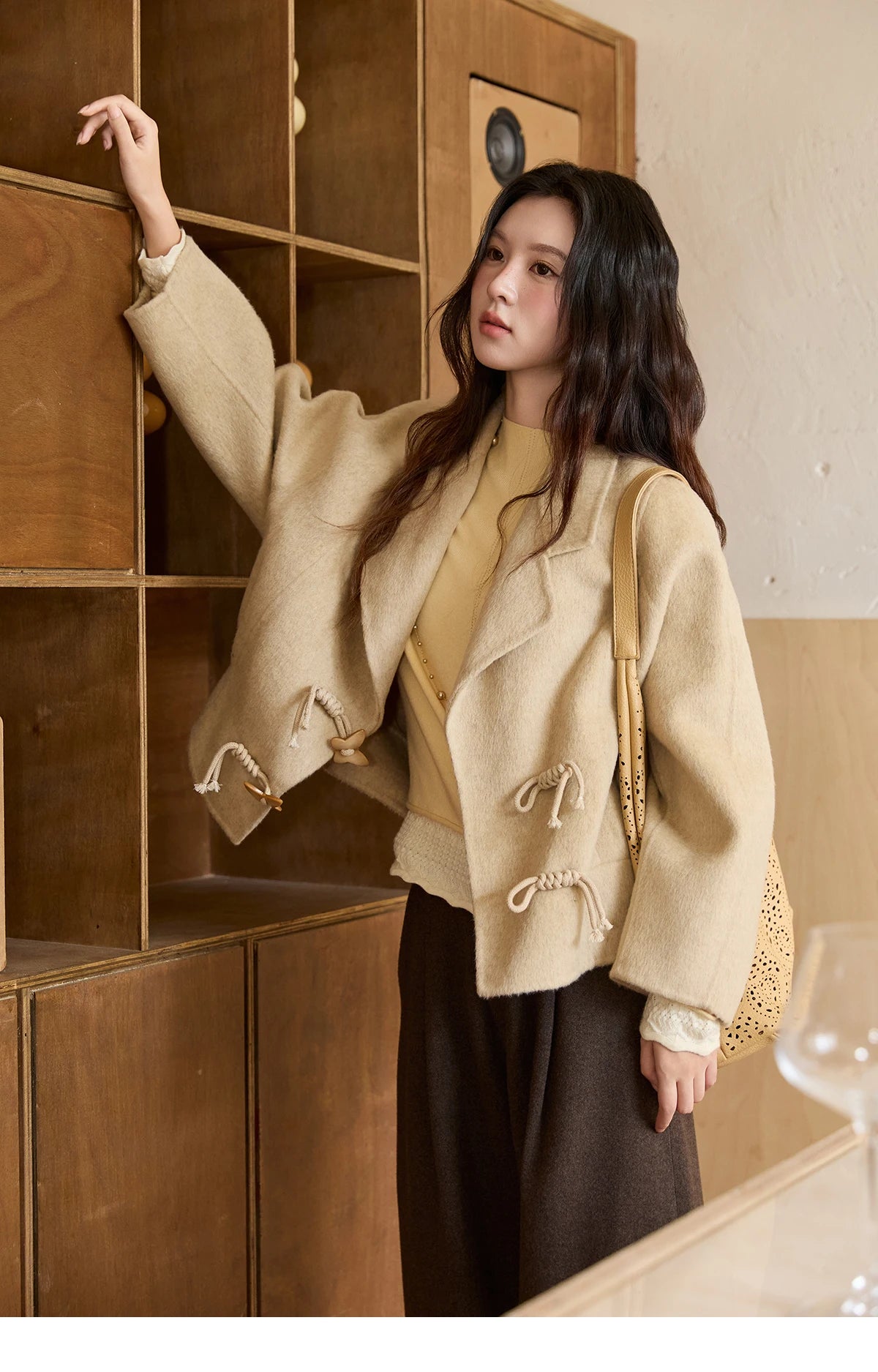 MISHOW 100%Wool Coat for Woman 2025 Winter Retro Apricot Double-faced Butterfly Button Coat Warm Long-sleeved Jacket MXE51W0887