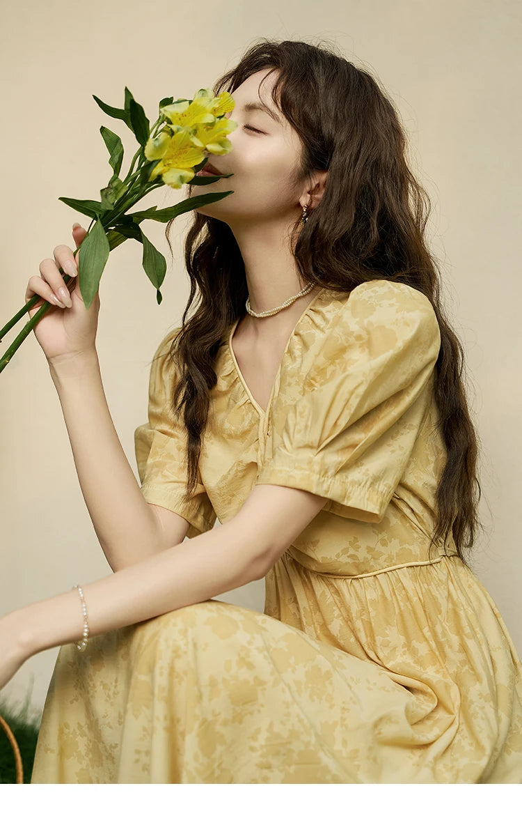 MISHOW Tea Break V-neck Dress for Women 2024 Summer French Temperament Chiffon Floral Puff Sleeve Waist Long Dresses MXD23L1878