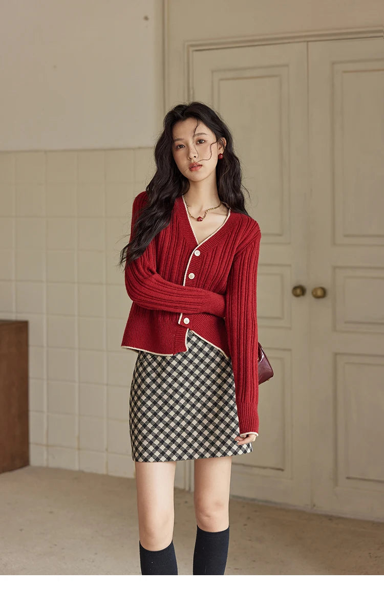 Mishow French Gentle V-Neck Color Clash Cardigan MXD34Z0925