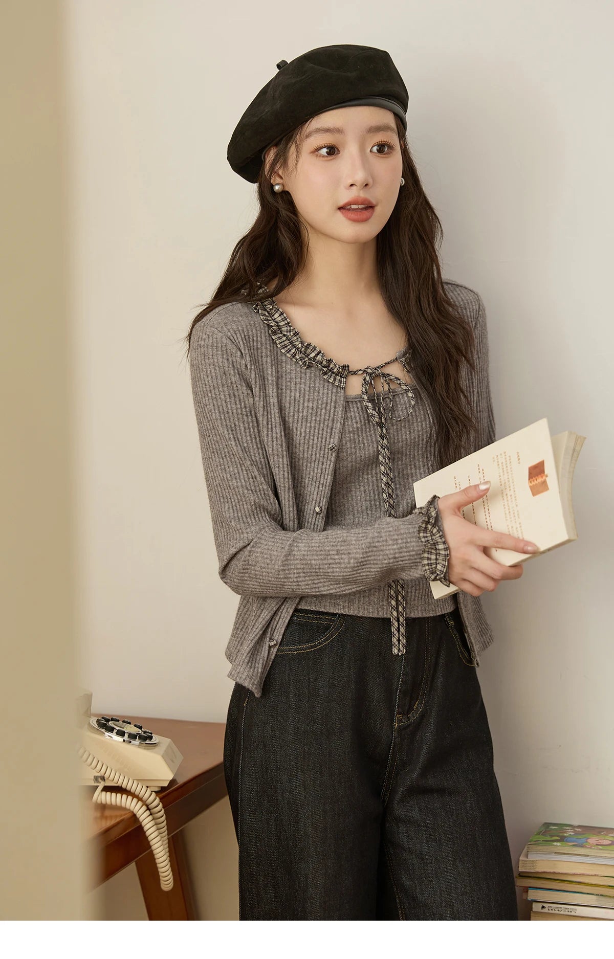 MISHOW Plaid Black Fungus Edge Tied Knitted Sweater for Women Autumn 2025 Pit Striped Knitted Fake Two-piece Top MXE44Z1361