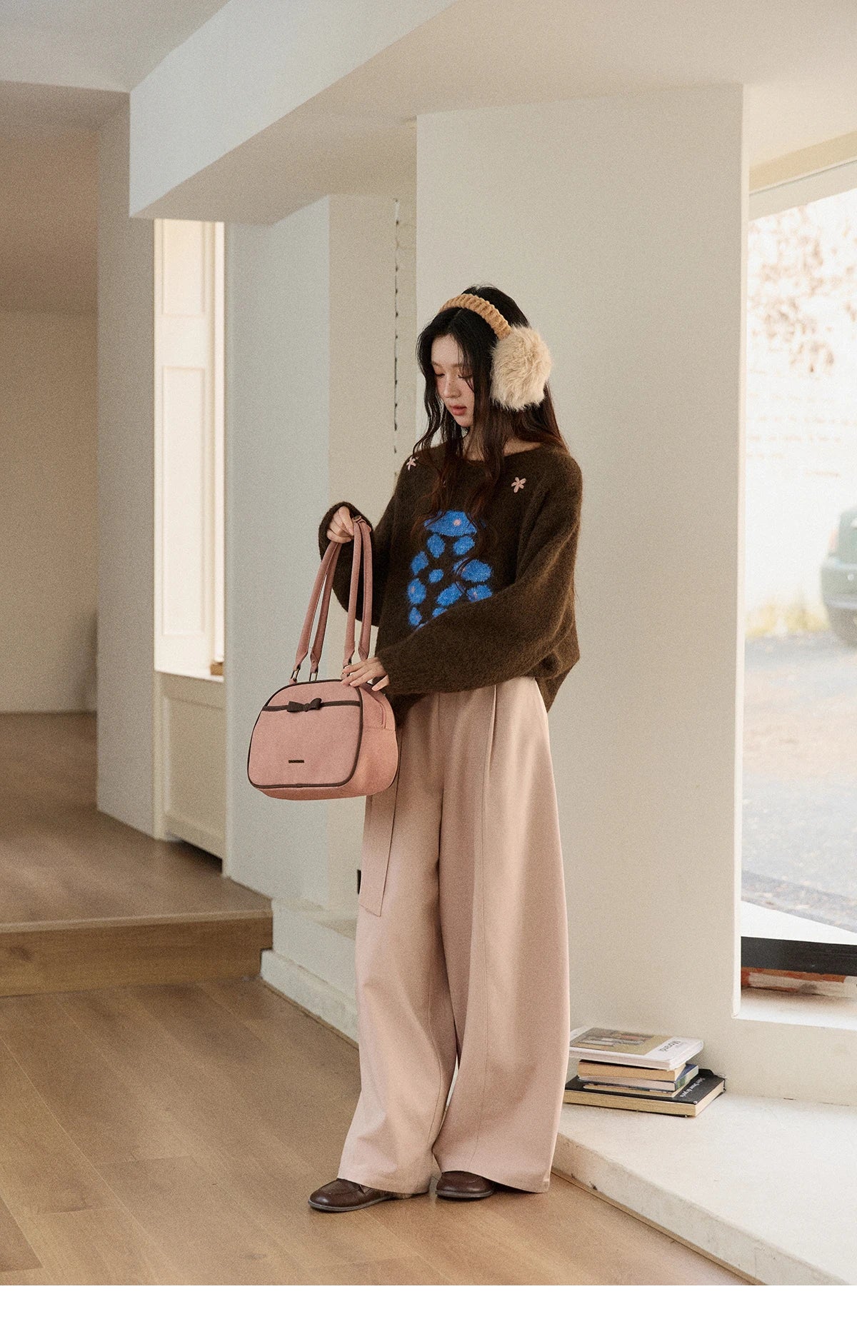 MISHOW Women's Lucky Bottle Jacquard Wool Warm Sweater 2025 Winter 3D Floral Color Block Retro Thickened Knitwear MXE91Z2840