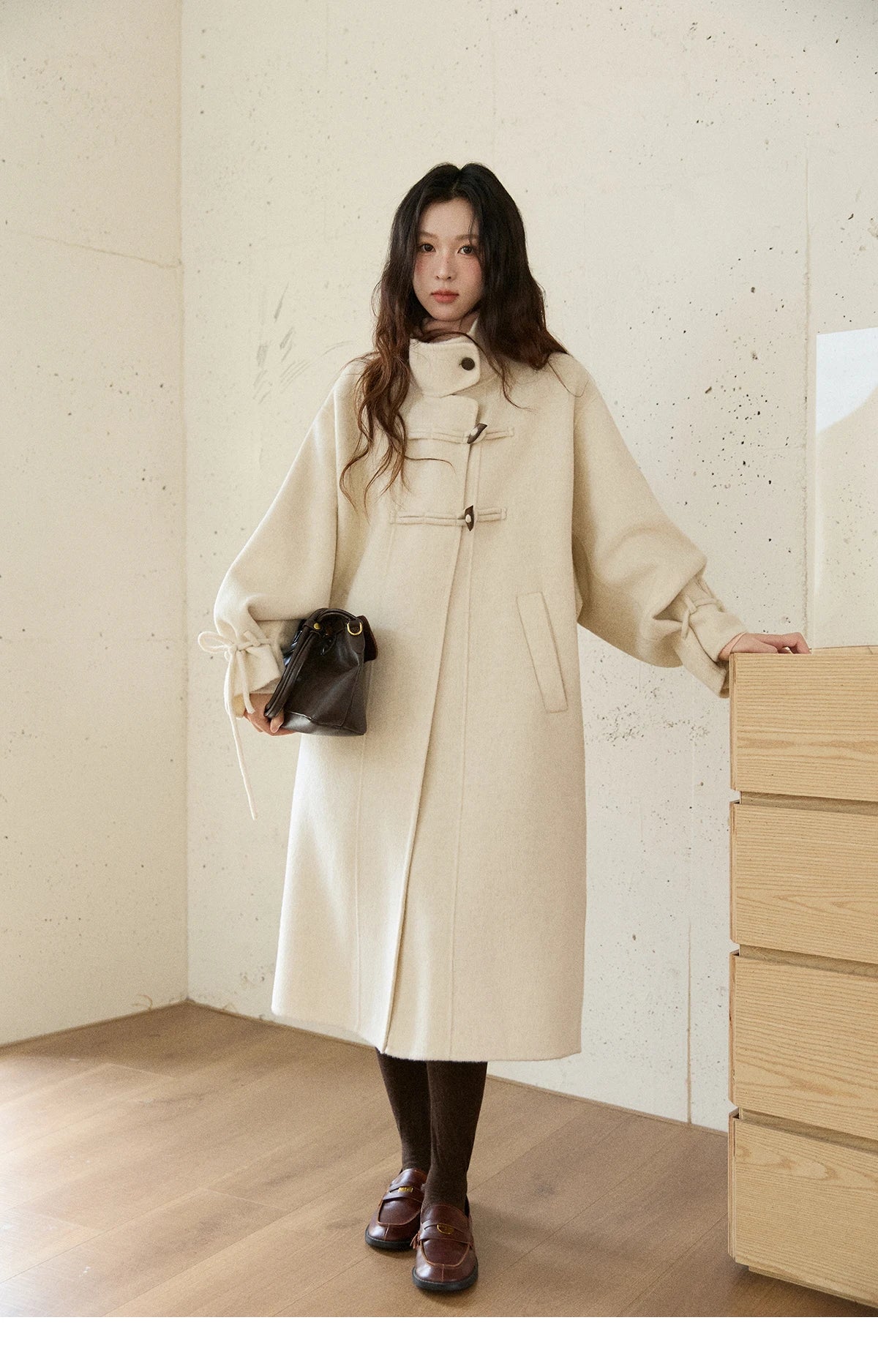 MISHOW Women's Long Coats 2025 Winter Yellow Double-faced 100% Wool Coat Windproof Lantern Sleeve Turtleneck Coat MXE51W0902