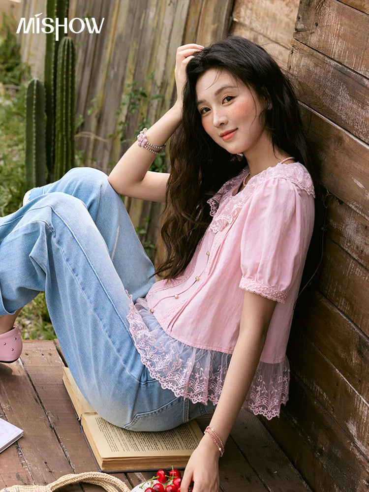 MISHOW Women's Pink Spliced Lace Round Neck Blouses 2025 Summer Lace Hem Sweet Blouse Single Row Metal Buttons Top MXE32X1768