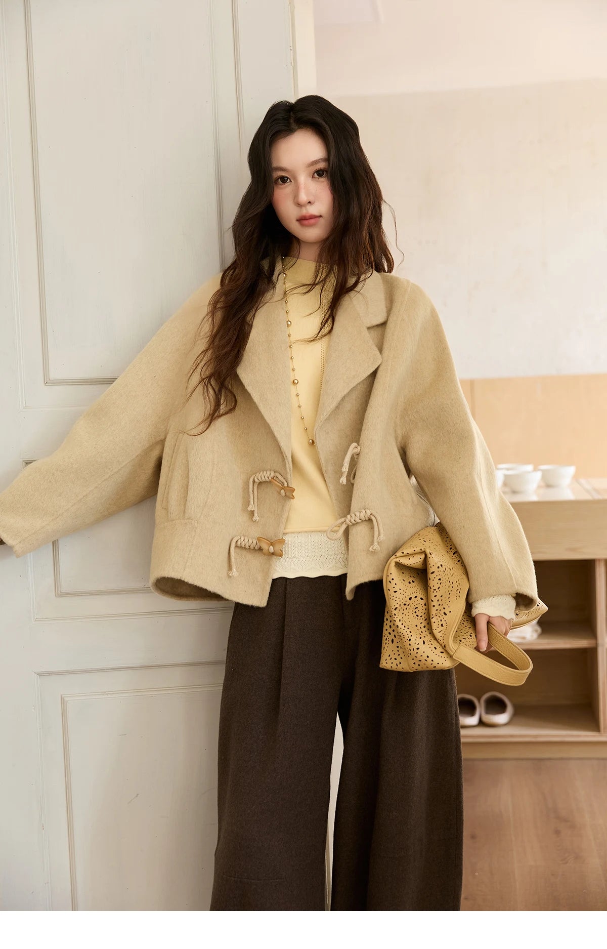 MISHOW 100%Wool Coat for Woman 2025 Winter Retro Apricot Double-faced Butterfly Button Coat Warm Long-sleeved Jacket MXE51W0887