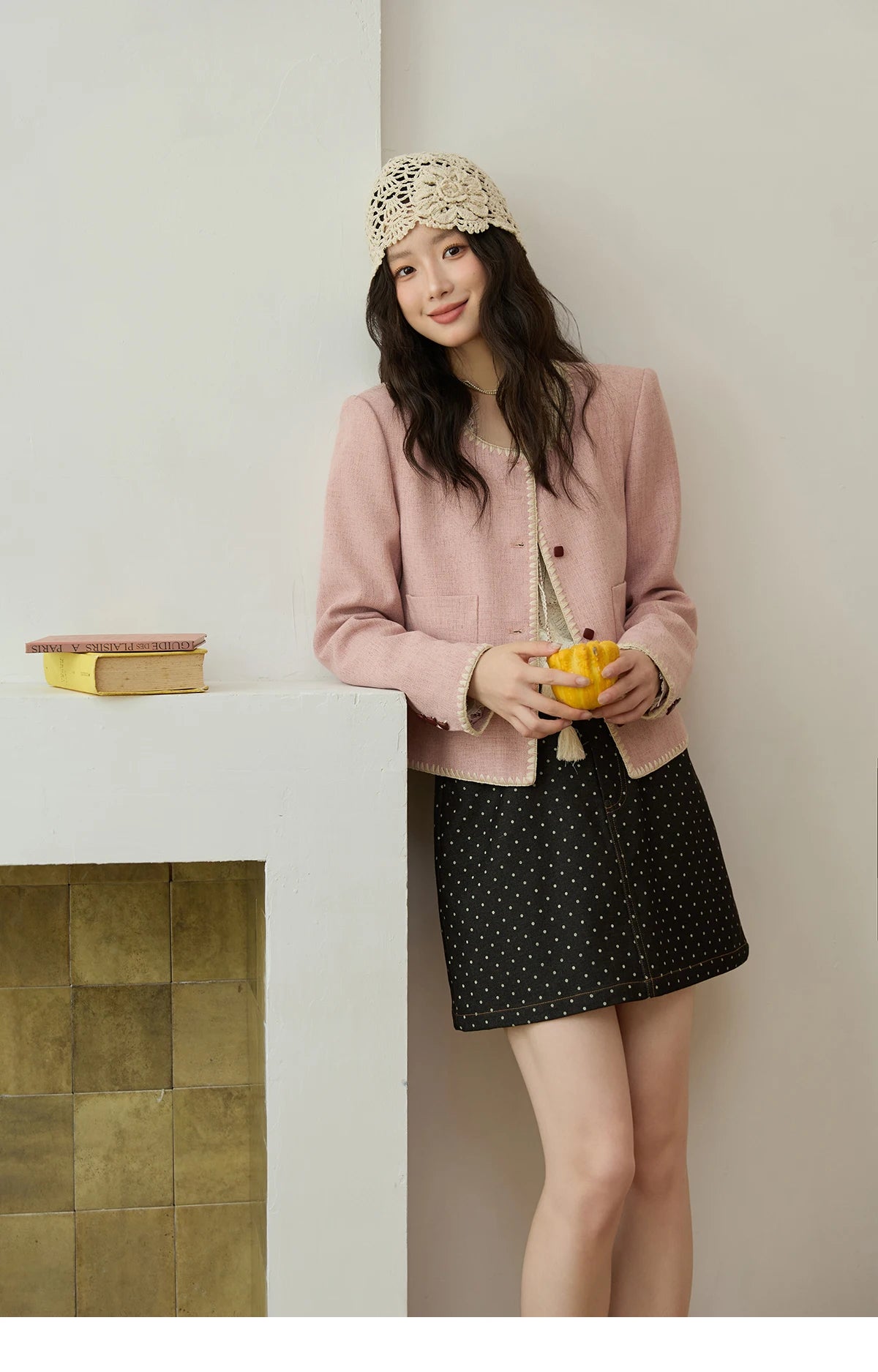 MISHOW Women's Solid Tweed Jacket 2025 Autumn Vintage Commute Round Neck Long Sleeved Short Jackets Woman Clothes MXE44W0812