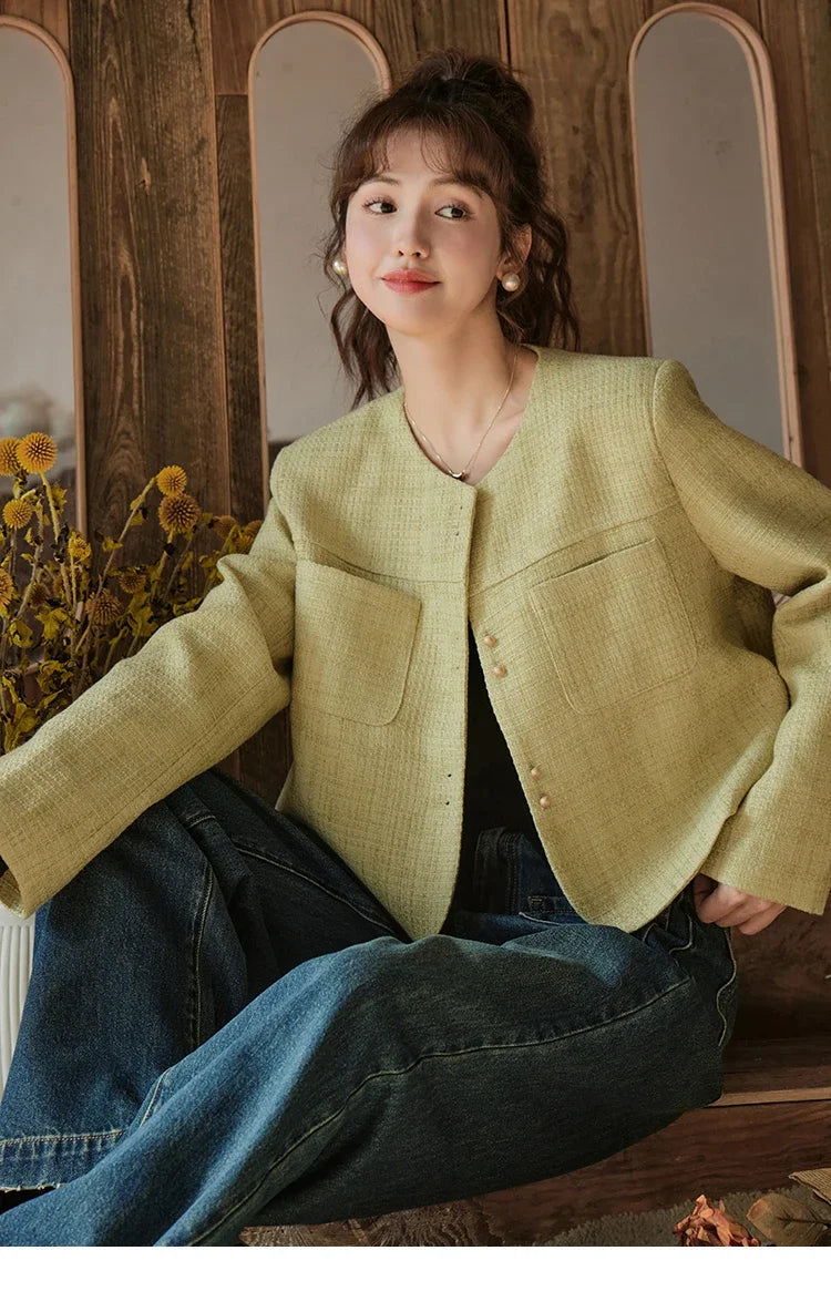 MISHOW Retro Round Neck Coats for Women Spring Autumn Pockets Loose Gold Button Single Breasted Solid Short Jackets MXC44W0072