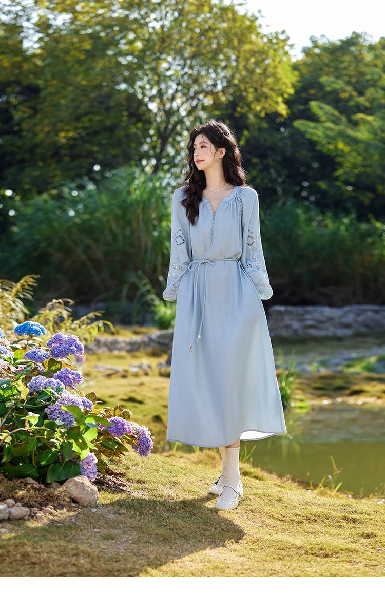 MISHOW French Hollow Lace Dress for Women 2025 Spring Vacation Slim Waist V-neck Dresses Loose Beach Fairy Dresses MXE12L2091