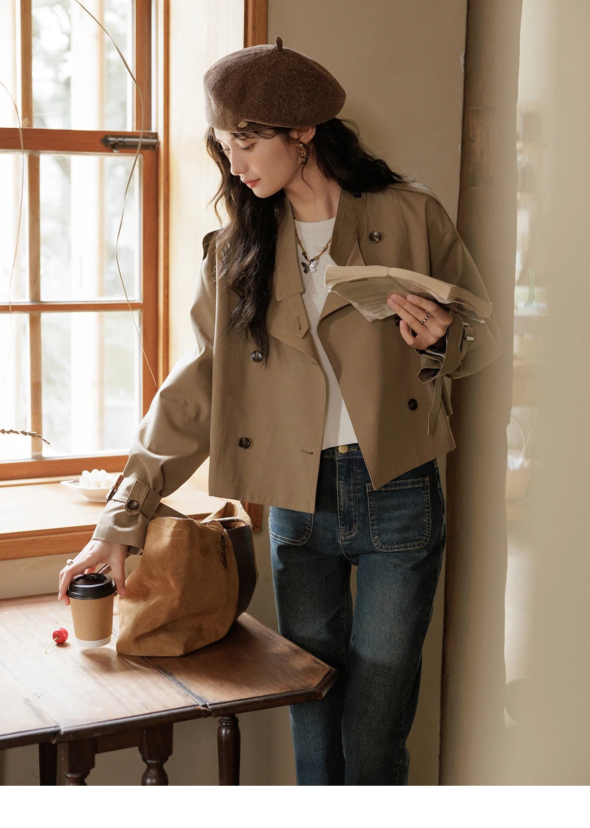 MISHOW Women's Short Fragrant Windbreaker Jacket 2024 Autumn Korean Stand Collar Double Row Placke Trench Streetwear MXD42W0386