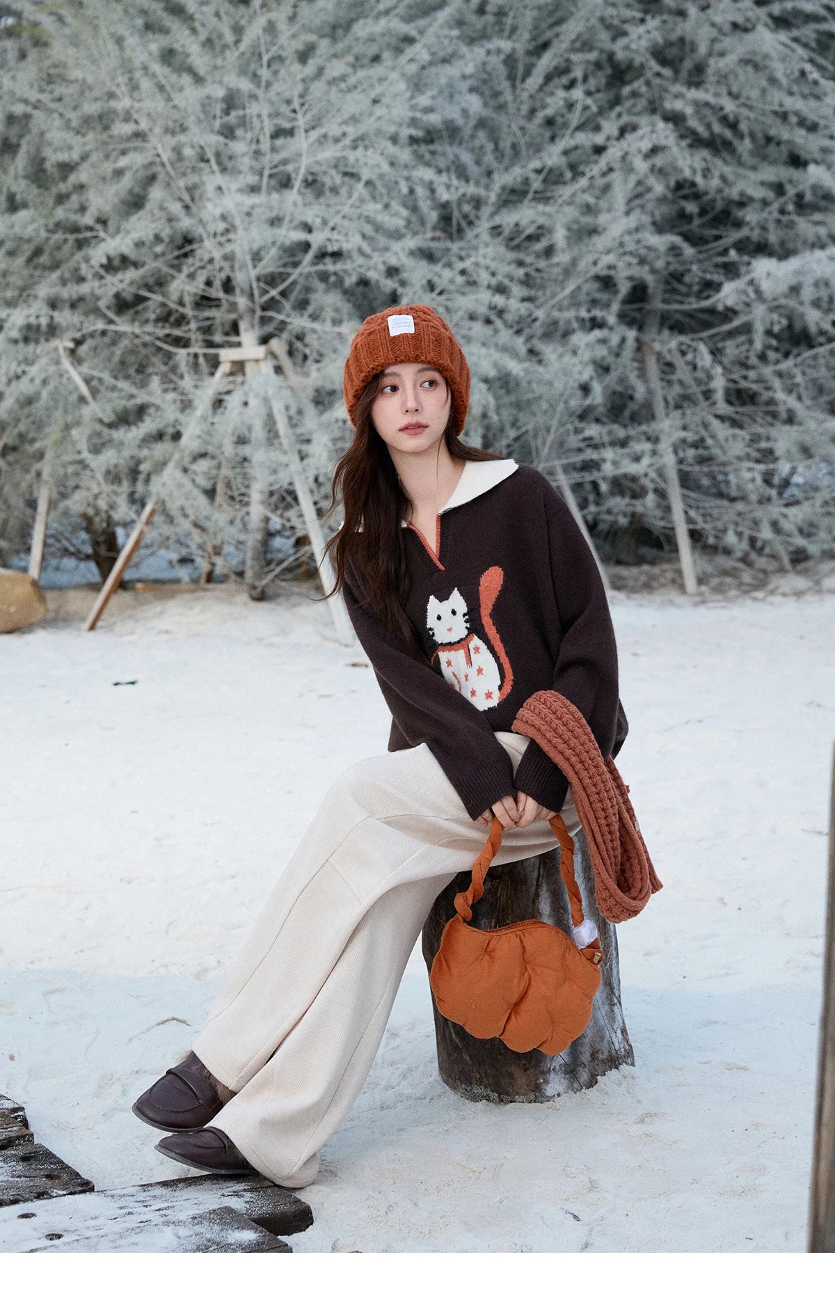 MISHOW Women's Retro Arctic Fleece Cat Sweater 2025 Autumn Winter Color Block Lapel 3D Jacquard Thick Knitted Top MXE90Z2835