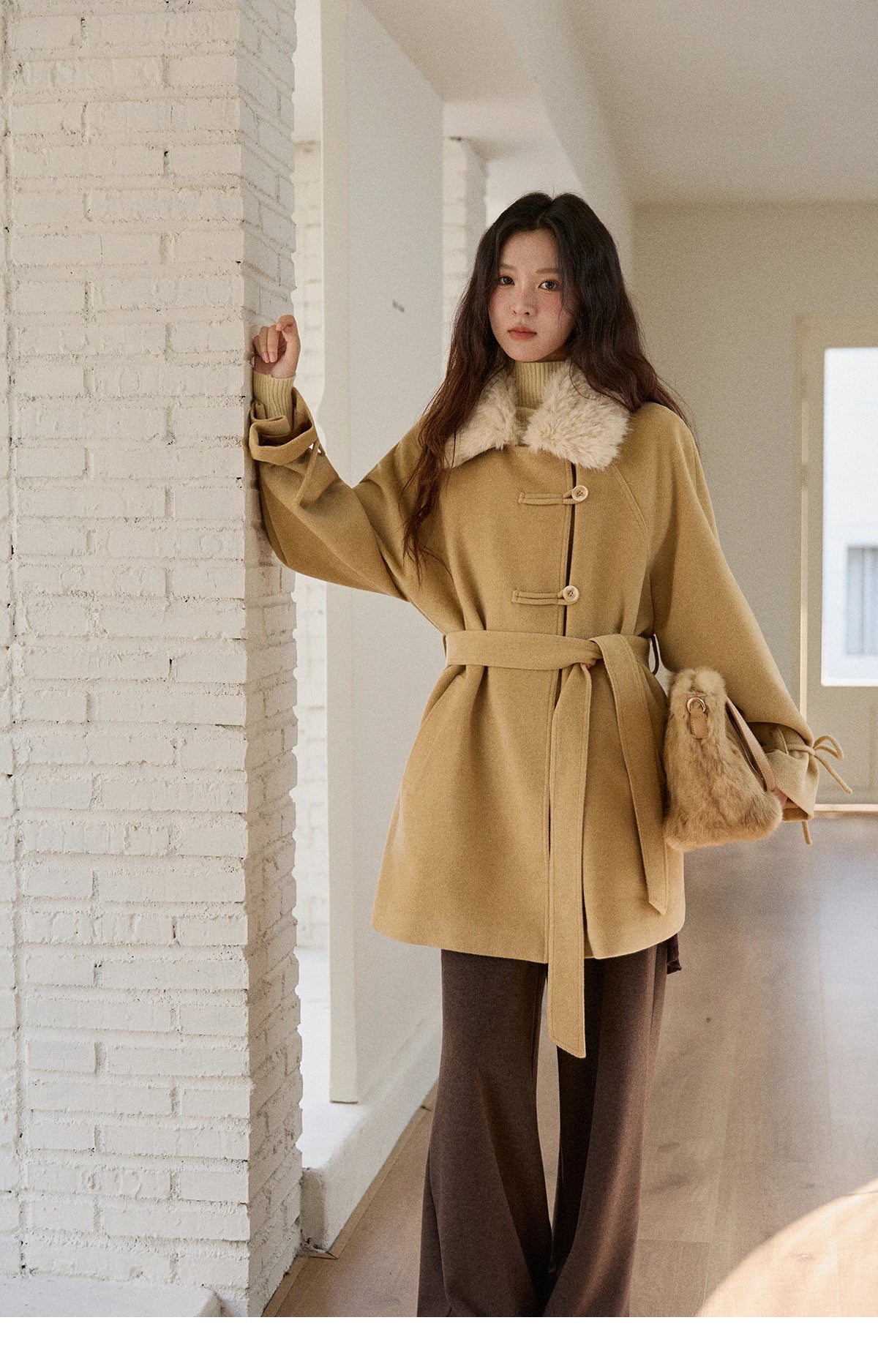 MISHOW Woman Sweater Vest 2025 Winter Retro Brown Jacquard V-neck Knitted Vest Loose Commute Versatile Pullover MXE86Z2659