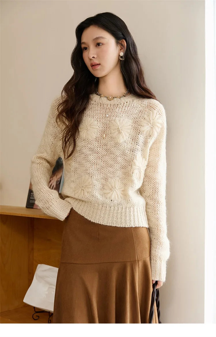 MISHOW Women's Hook Flower Wool Knitted Sweaters Autumn Apricot Wool Blend Loose Lazy Style Top Retro O-neck Sweaters MXE47Z2577