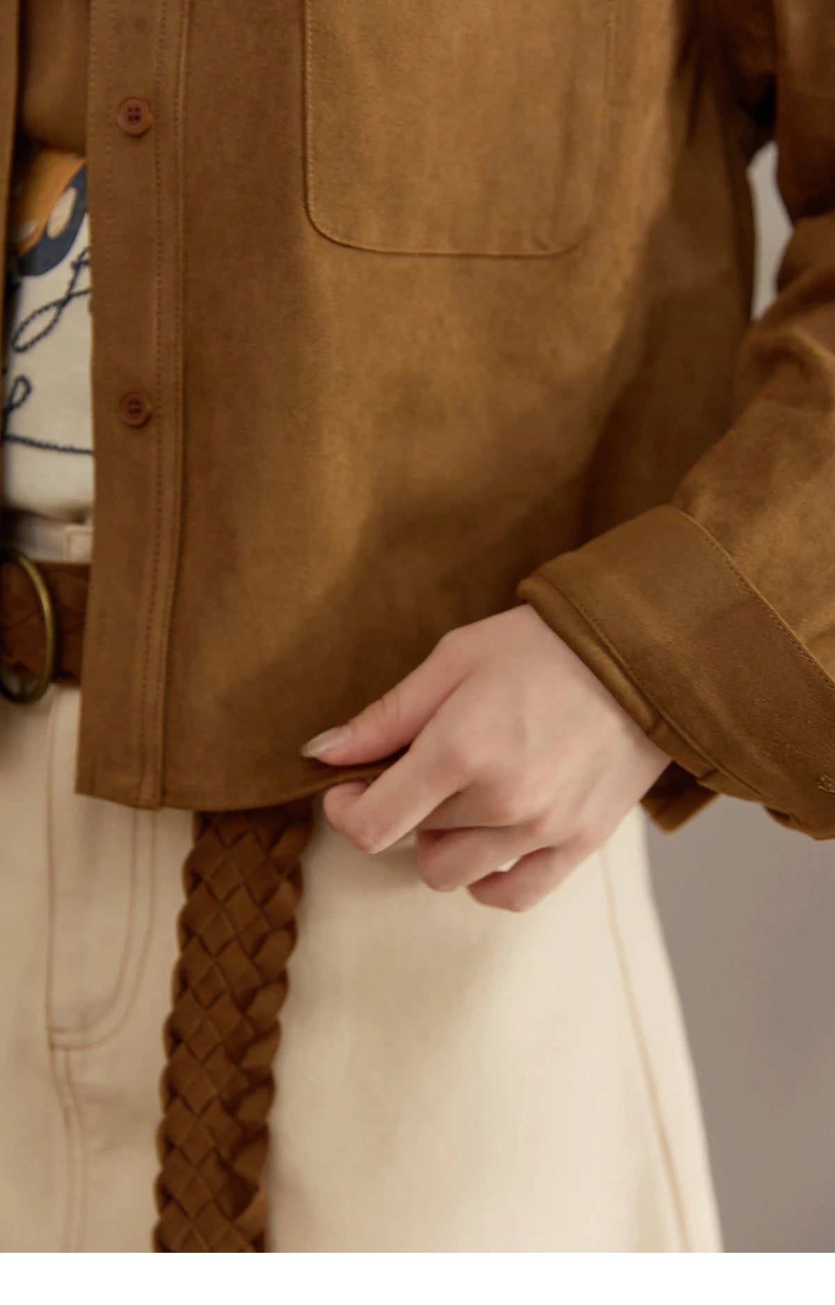 MISHOW Autumn Women's Jacket Retro Turn Down Collar Short Jacket Dropped Patch Pocket Casual Outerwear with Pendant MXE45C2413