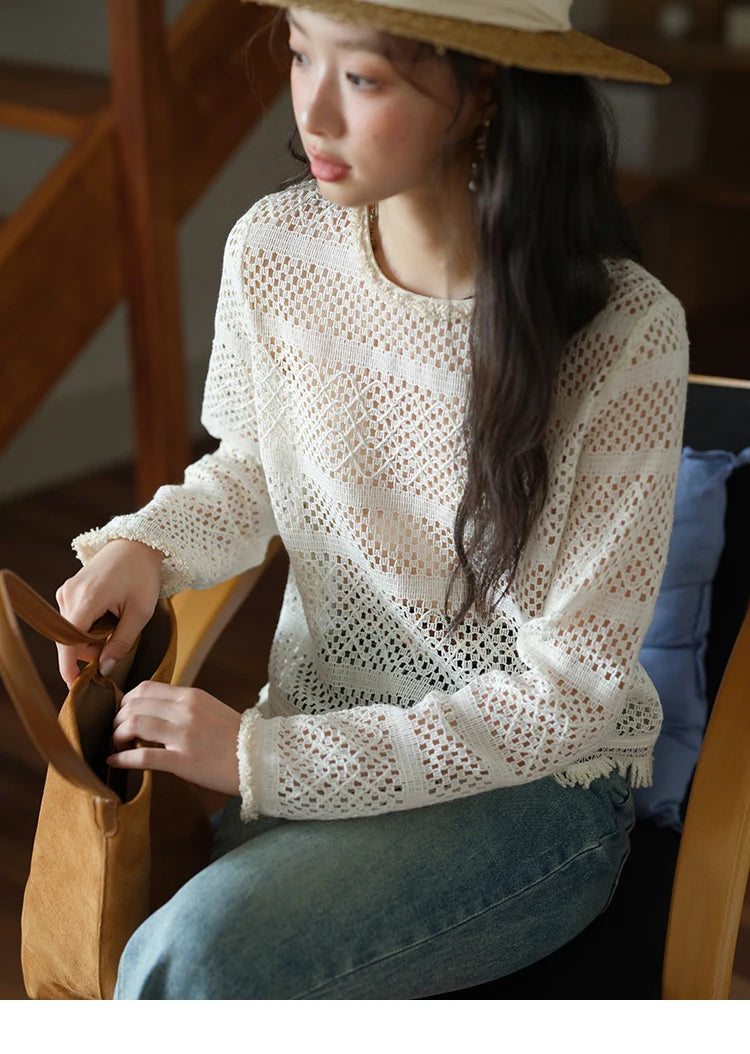 MISHOW Bohemian Lace Hollow Top for Women 2025 Autumn Hem Tassel Lace Breathable Top Beige White Casual Knitted Tops MXE41X2466
