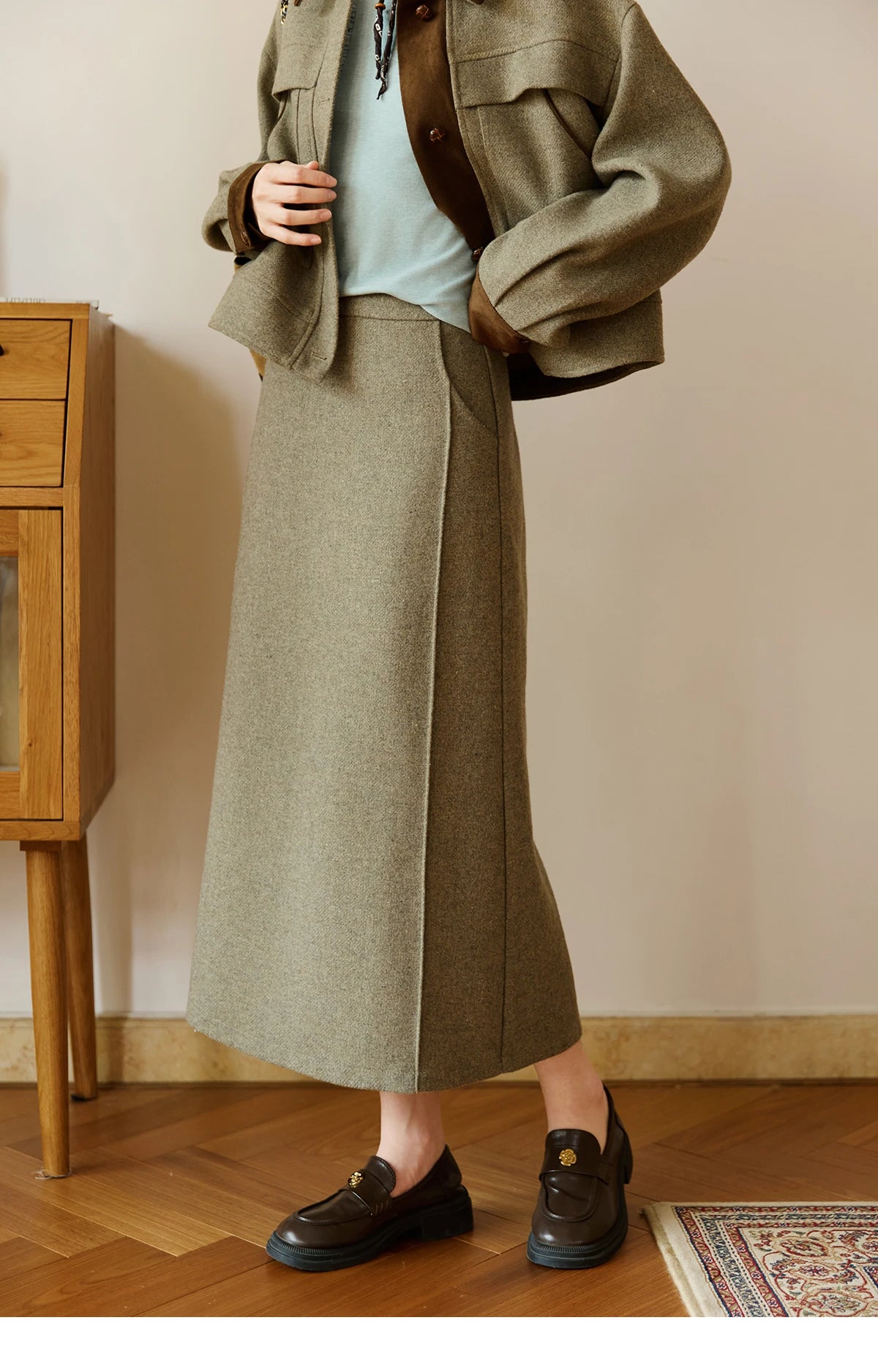 MISHOW Women's Wool A-line Skirt 2025 Autumn Winter Retro Suede Woolen Rear Hem Slit Skirt Versatile Waist Skirts MXE46B2426