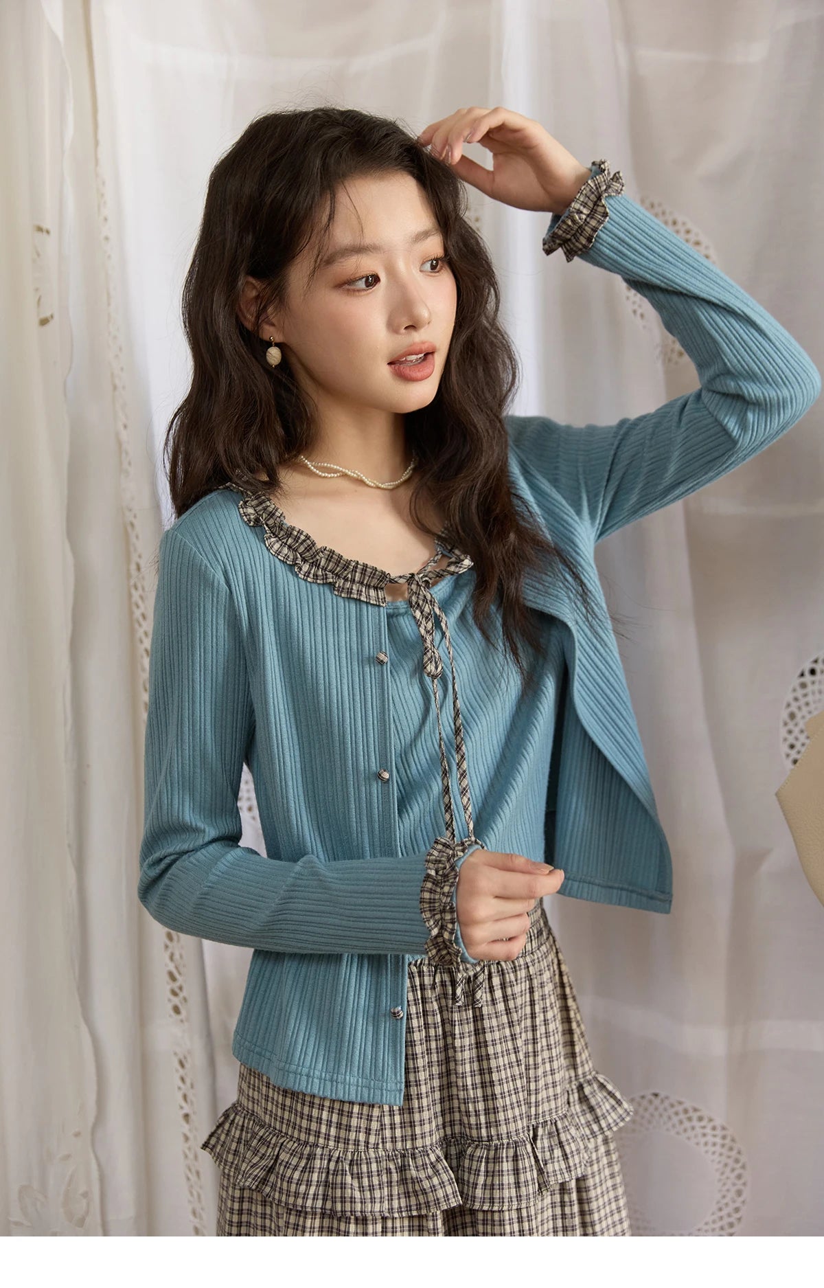 MISHOW Plaid Black Fungus Edge Tied Knitted Sweater for Women Autumn 2025 Pit Striped Knitted Fake Two-piece Top MXE44Z1361