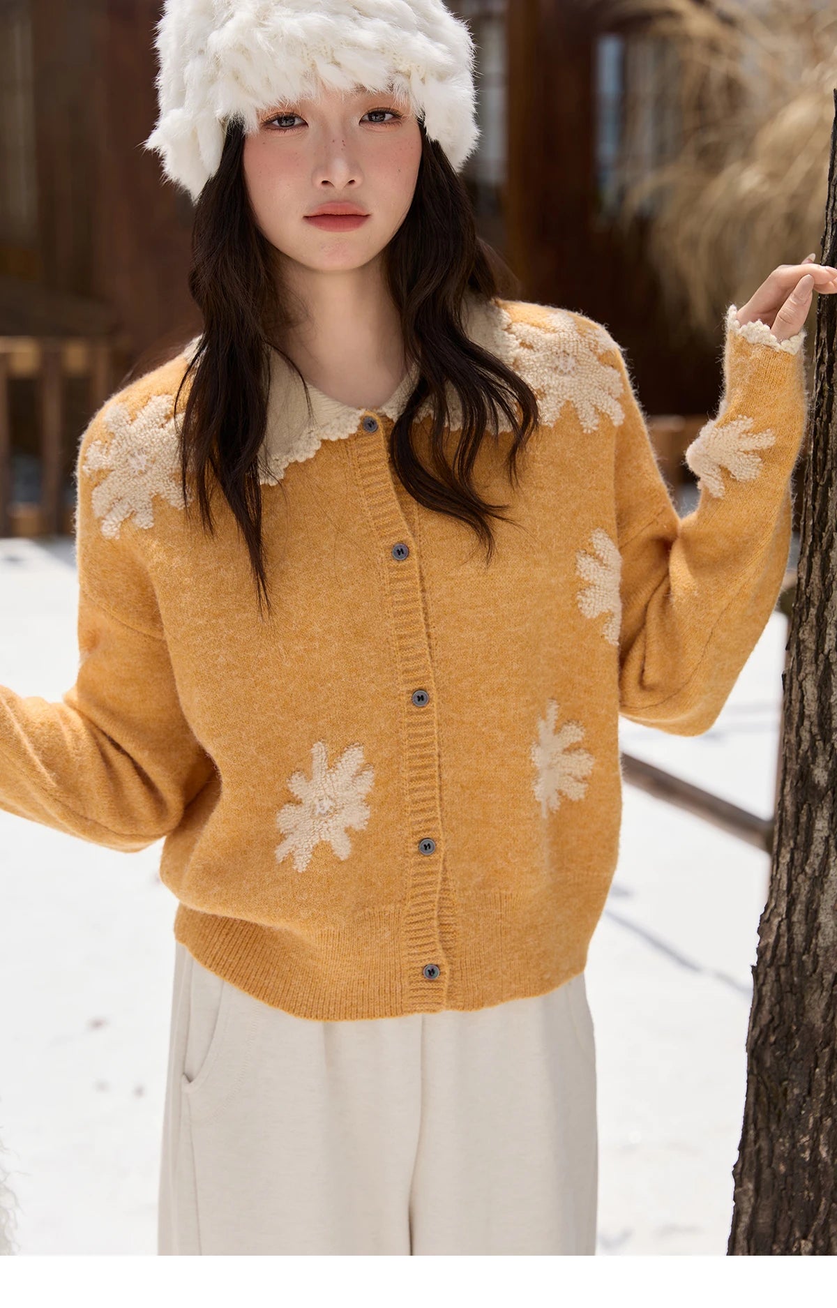 MISHOW Yellow Retro Jacquard Cardigan Women 2025 Autumn Winter Lazy Style Turn-down Collar Loose Sweater Office Lady MXE88Z2691