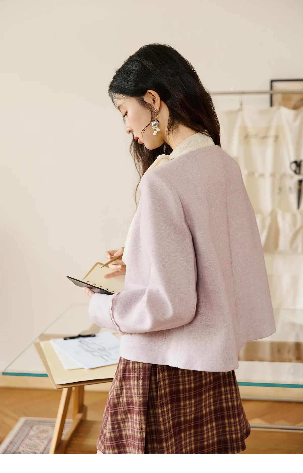 MISHOW Purple Woolen Coat for Women Autumn 2025 Slanted Placket Splicing Lace Coats Shoulder Pads Retro Short Jackets MXE47W0840