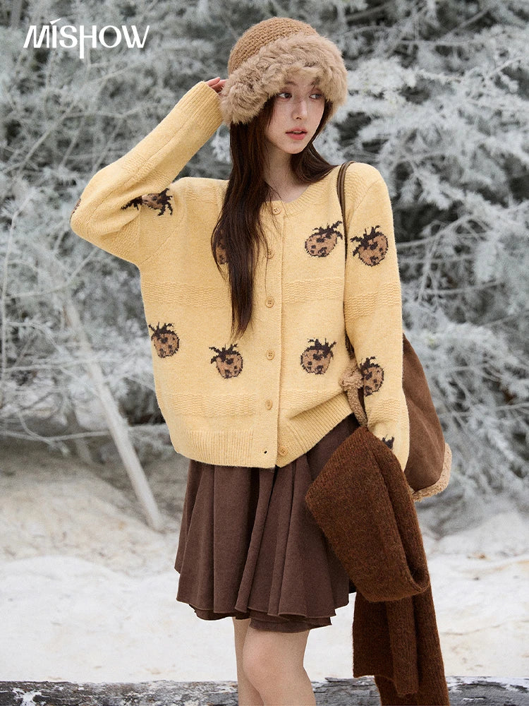 MISHOW Cardigan Women 2025 Autumn Winter Fashion Fuuny Pineapple Jacquard Round Neck Single-breasted Sweater Woman MXE87Z2752