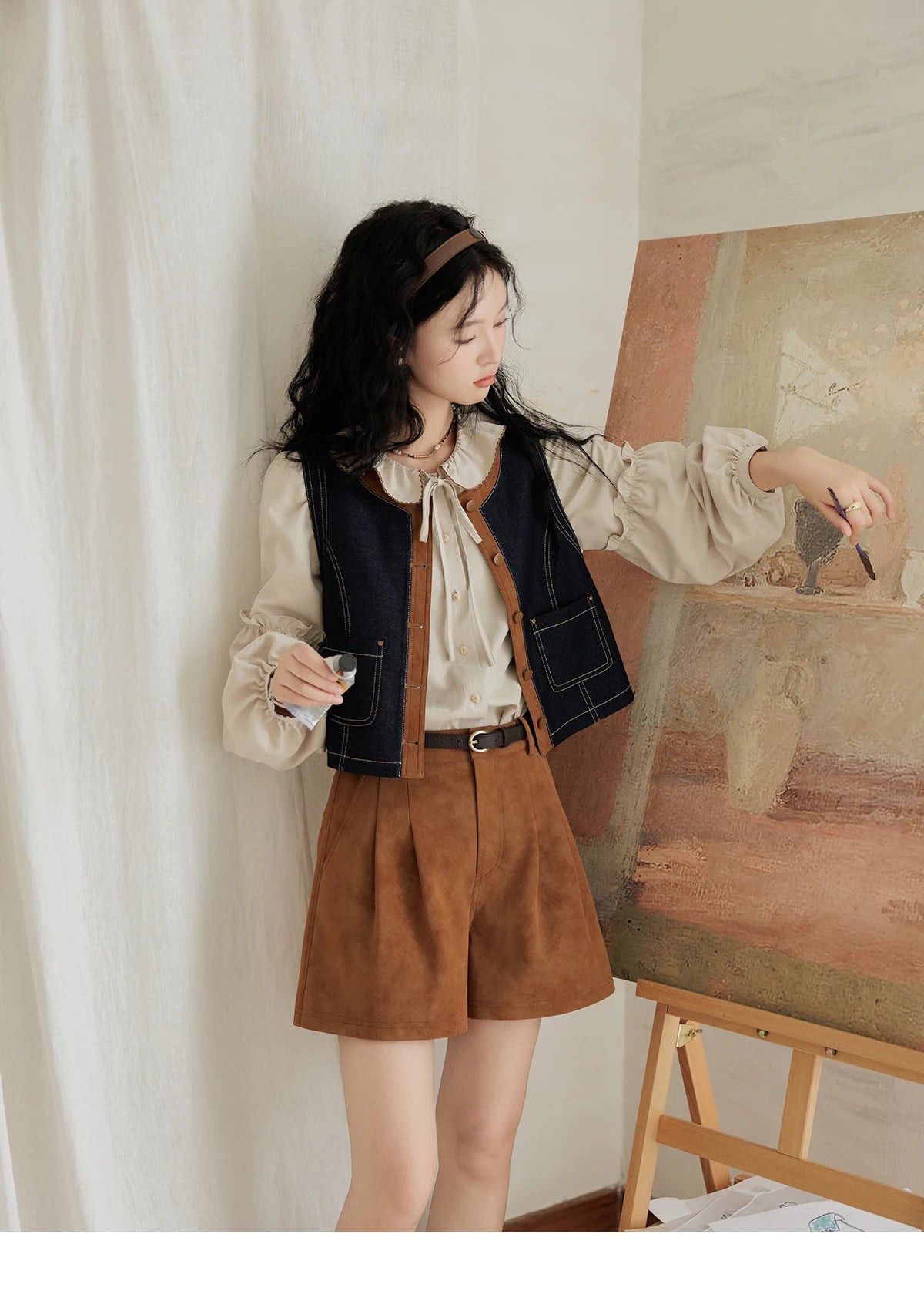 MISHOW Suede Shorts for Women Autumn 2024 High Waist A-line Slim Wide Leg Short Pants Solid Pleats Pants Side Pockets MXD44K0753