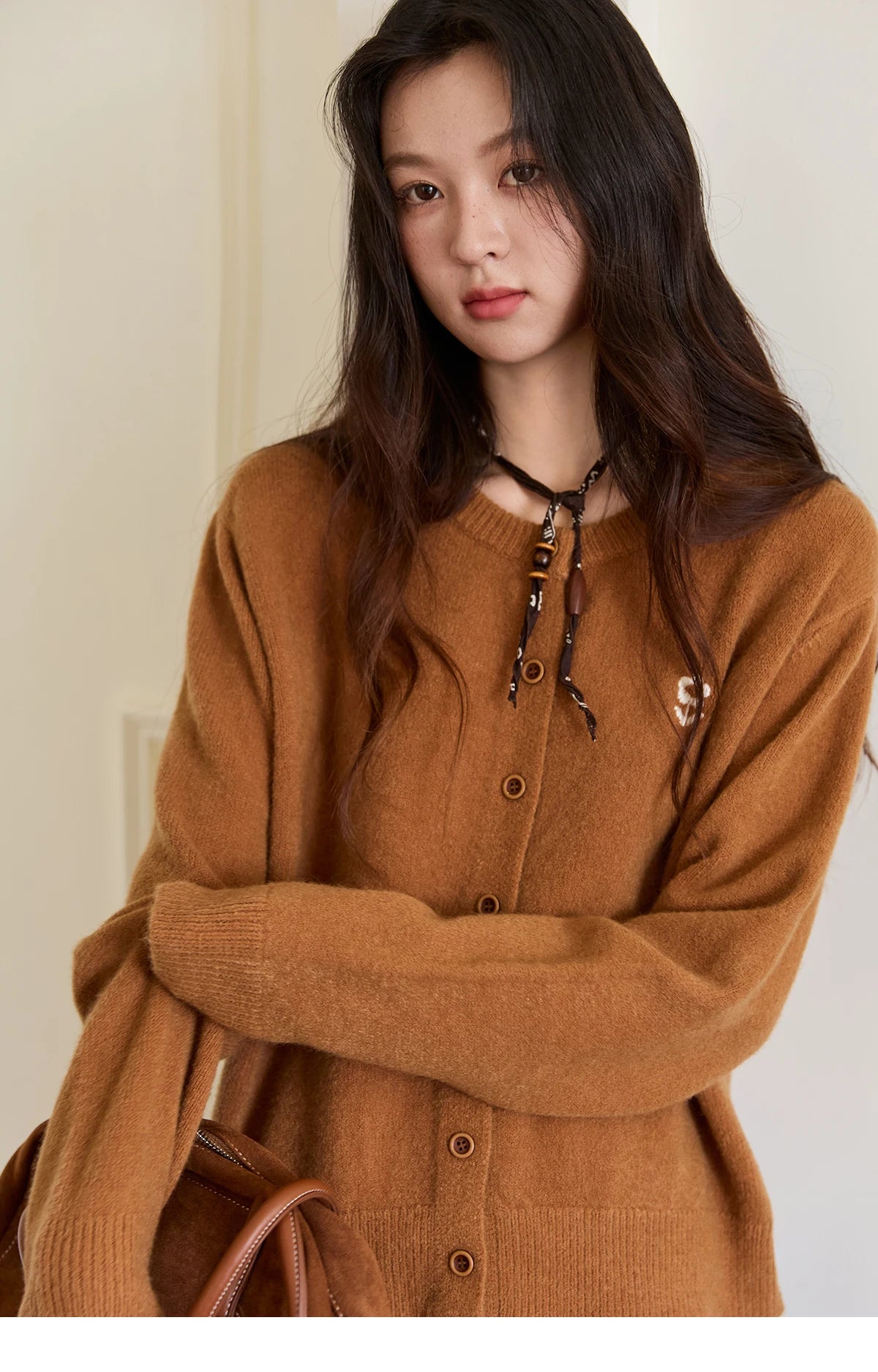 MISHOW Retro Flower Embroidery Cardigan for Women 2025 Round Neck Single Breasted Buckle Loose Knit Autumn Cardigan MXE46Z2588