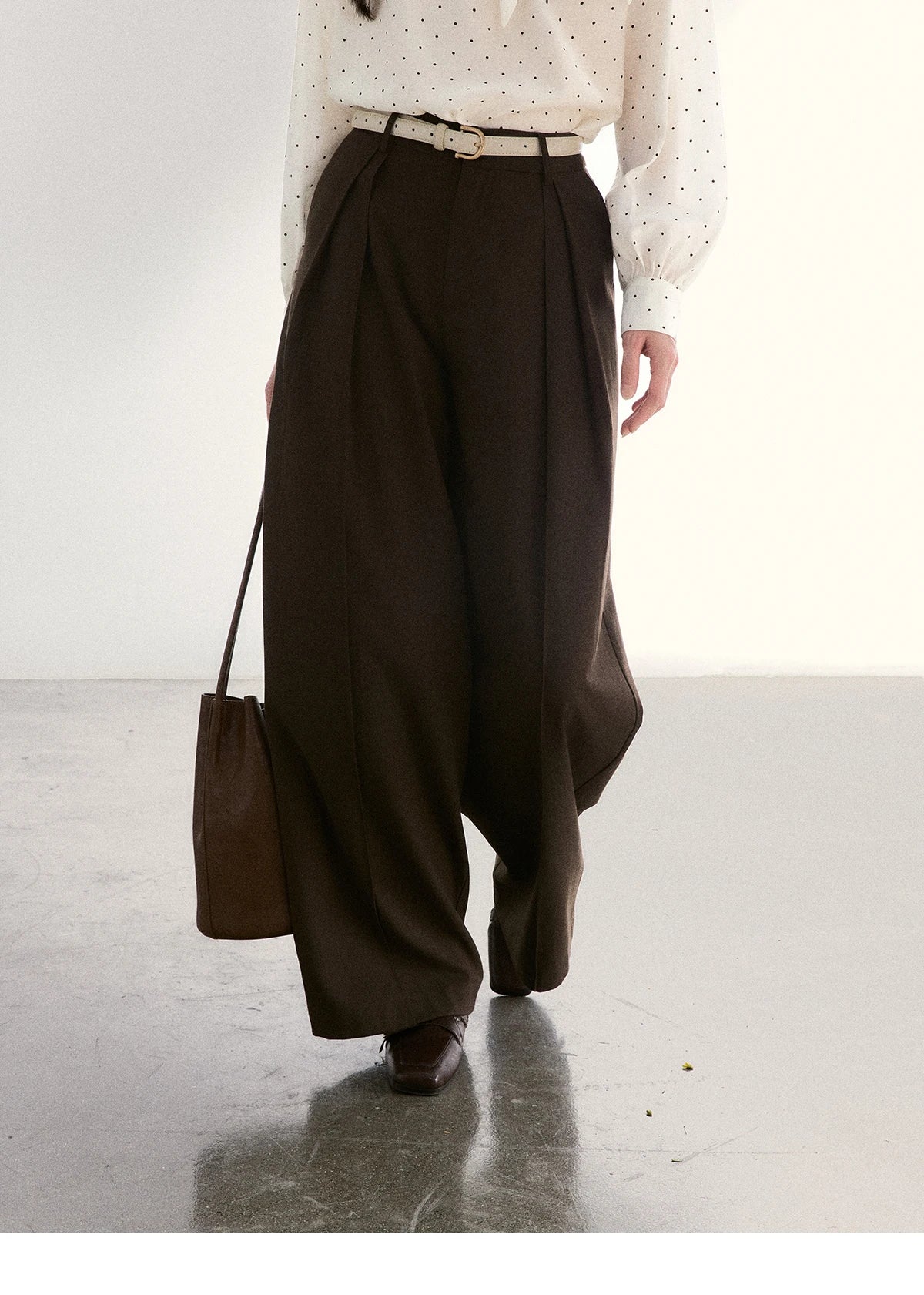 MISHOW Women's Dark Brown Wide Leg Pants 2026 Spring High Waist Pleated Pants Back Elastic Waist Casual Trousers MXF108K1010