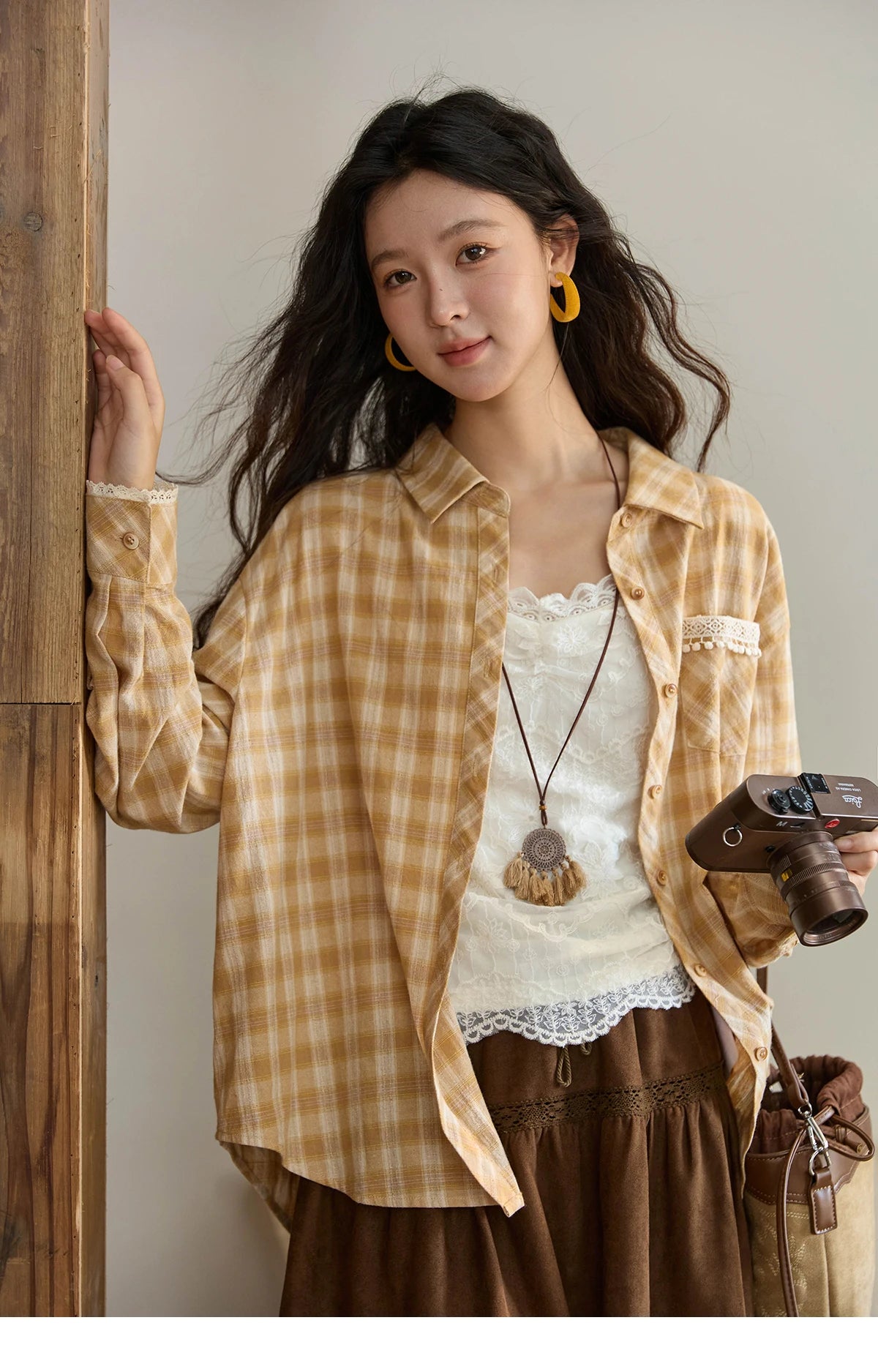 MISHOW Women's Retro Plaid Long Sleeved Shirt 2025 Autumn Korean Loose Casual Plaid Top with Lace Pocket Lapel Shirts MXE43C2378