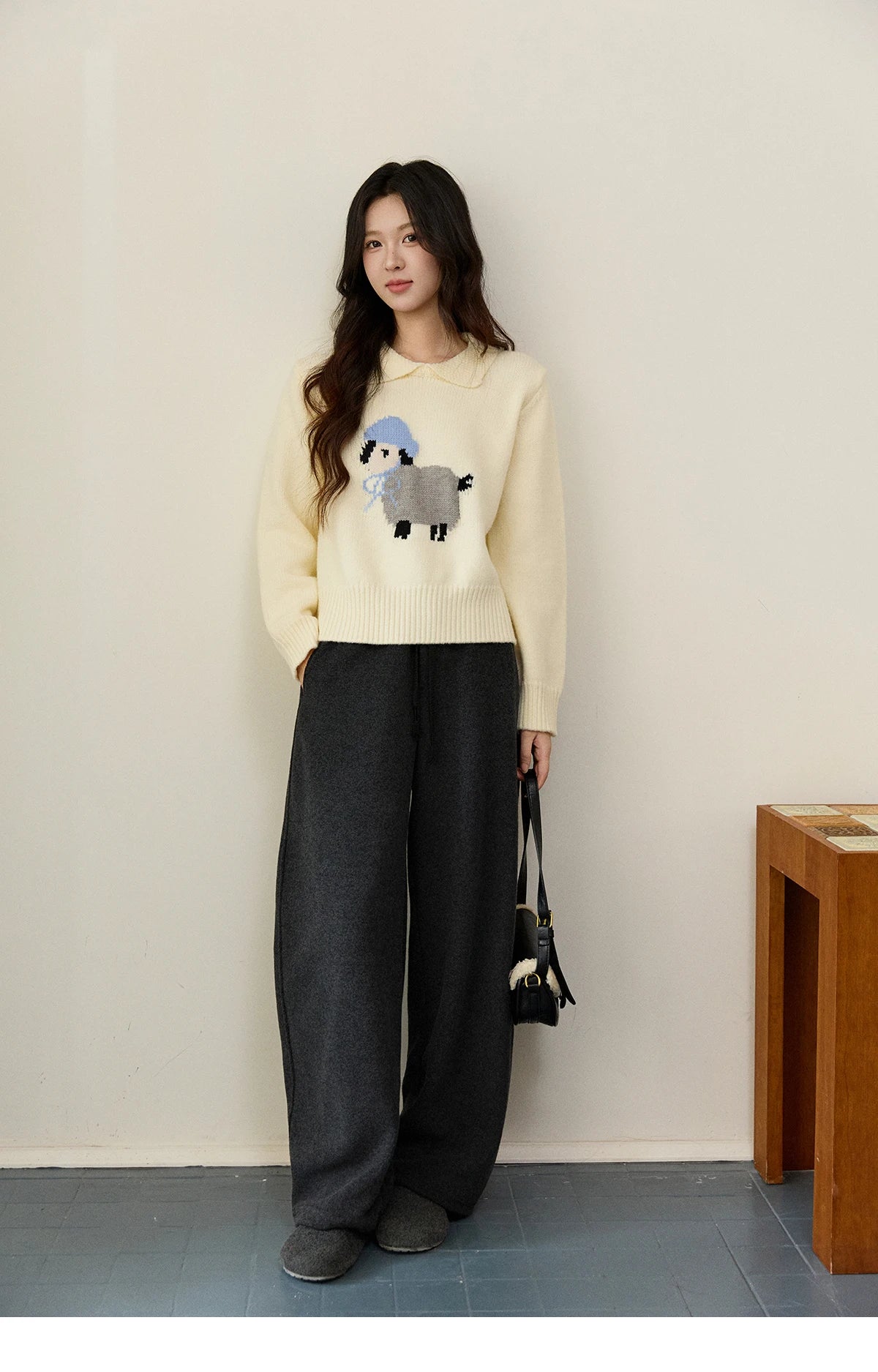 MISHOW Women's Beige White Knitted Sweater 2025 Autumn Winter Round Collar Sheep Pattern Loose Warm Pullover Sweaters MXE94Z2962