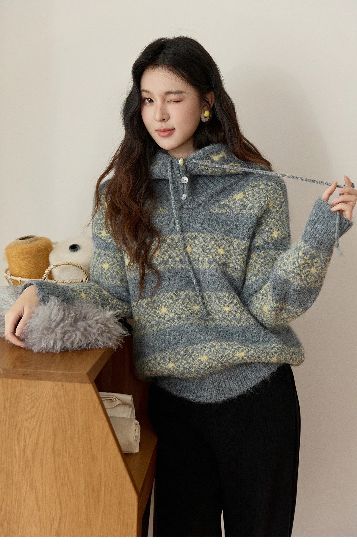 MISHOW Women's Fair Isle Knitted Sweater 2025 Winter V-neck Wool Blend Casual Tops Removable Hood Warm Loose Sweaters MXE94Z2979